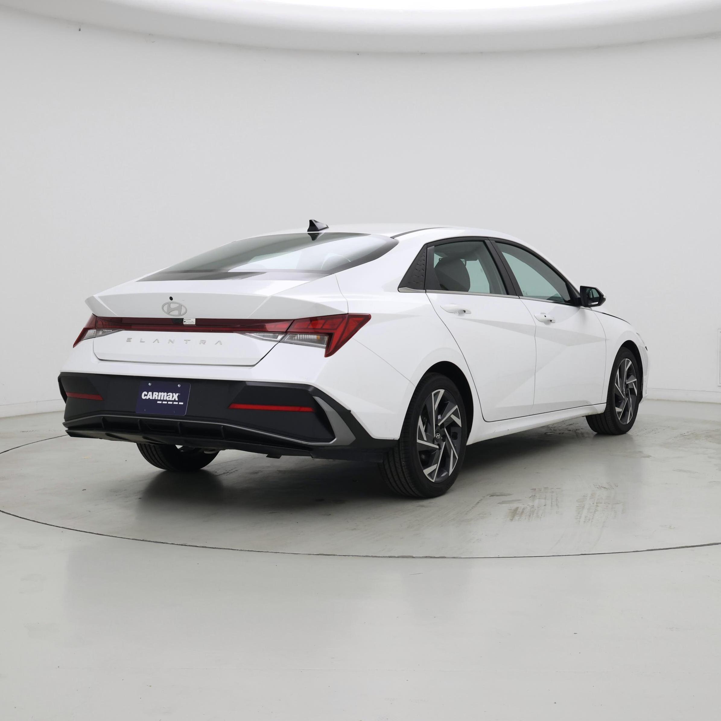 Thumbnail: 2025 Hyundai Elantra - 8