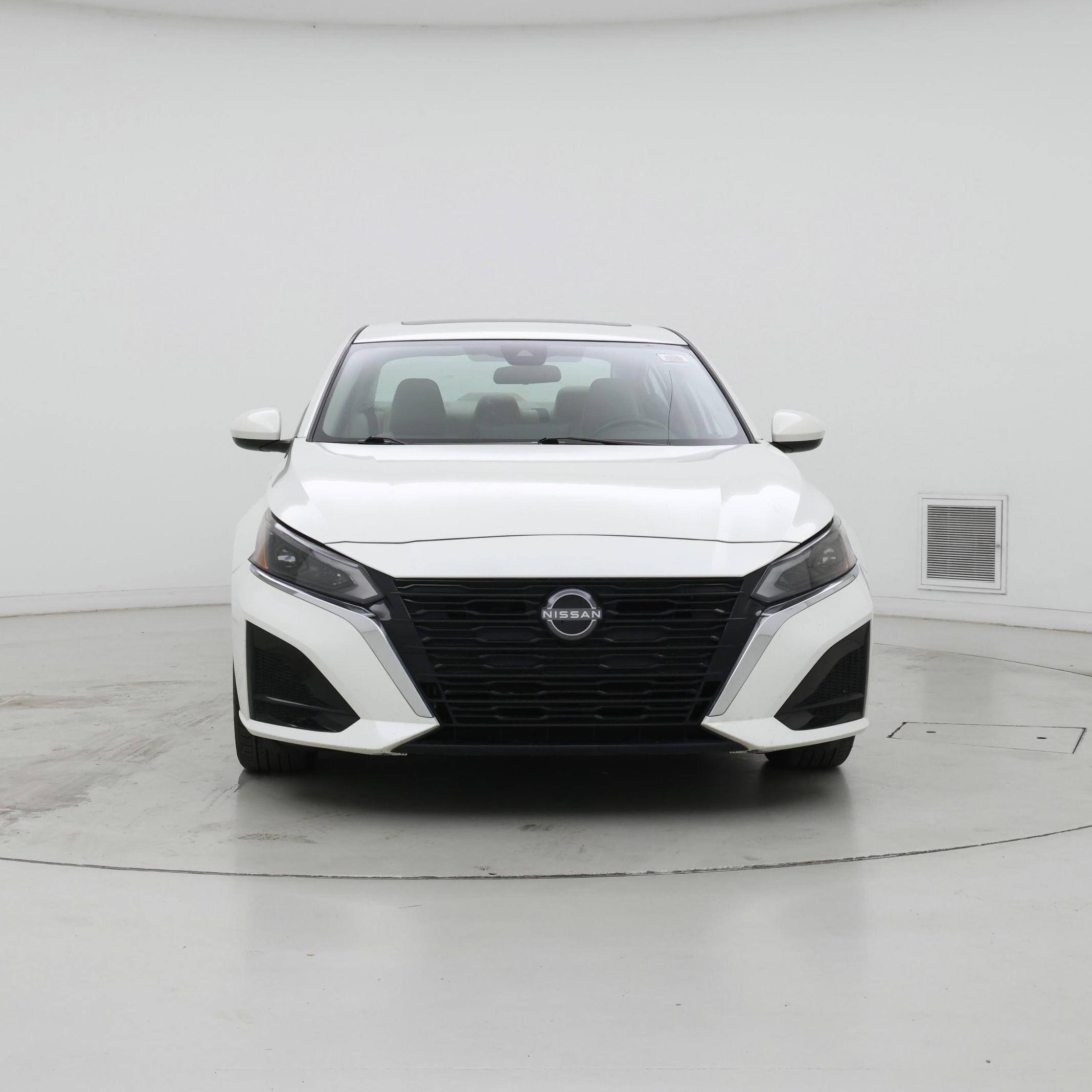 Thumbnail: 2023 Nissan Altima - 5
