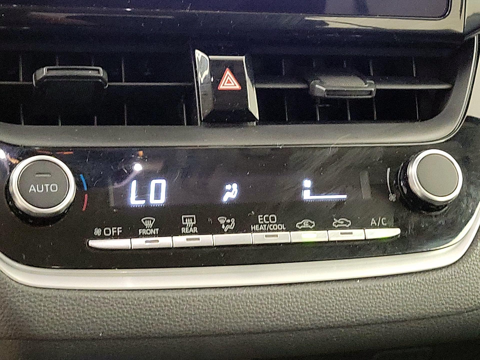 Thumbnail: 2024 Toyota Corolla - 16