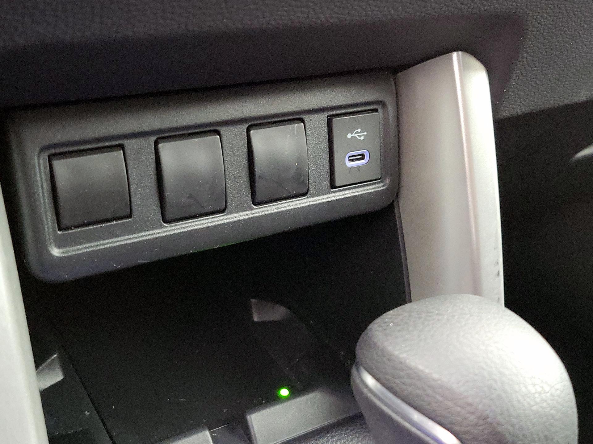 Thumbnail: 2024 Toyota Corolla Cross - 18