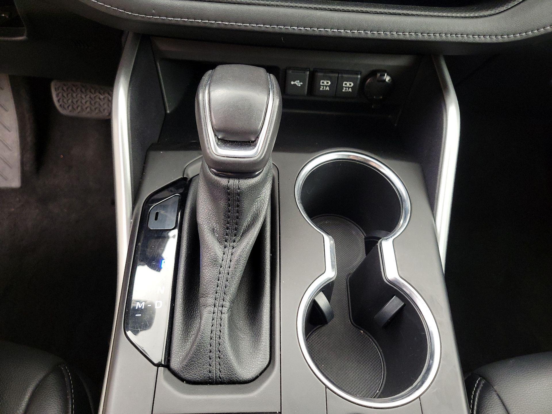 Thumbnail: 2021 Toyota Highlander - 17