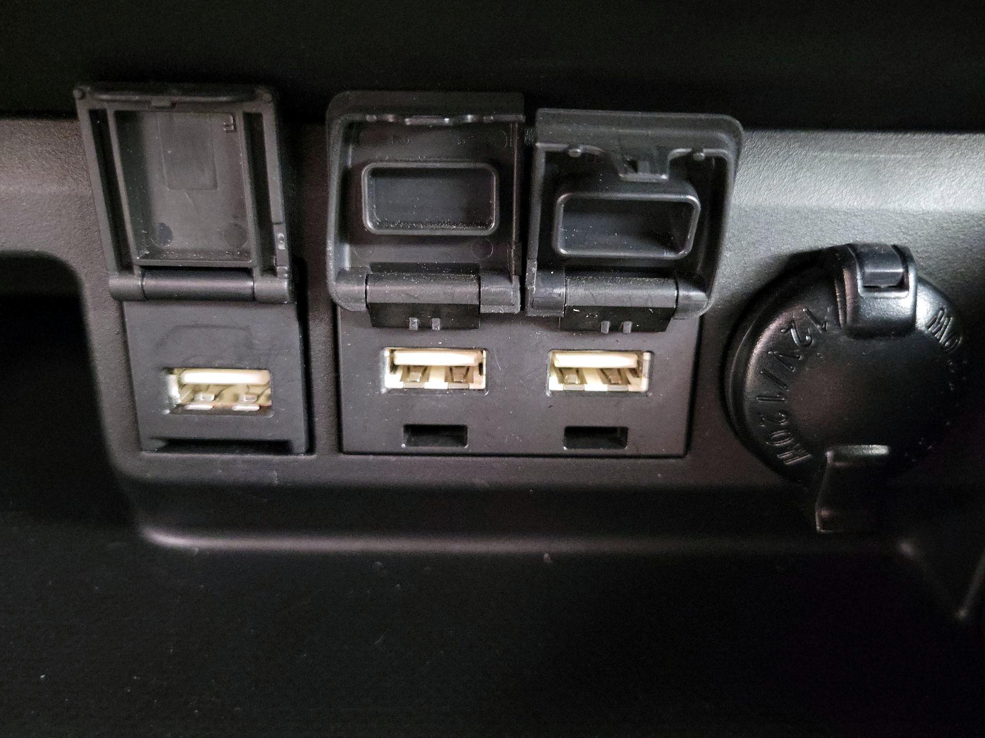 Thumbnail: 2021 Toyota Highlander - 18