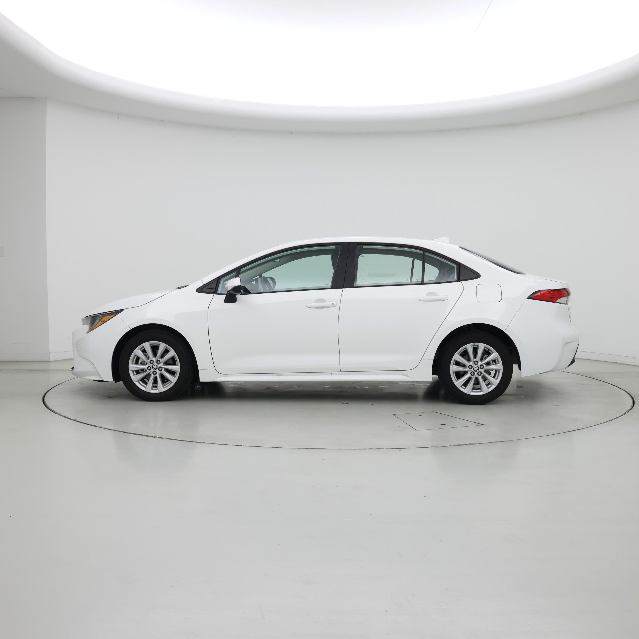 Thumbnail: 2024 Toyota Corolla - 3