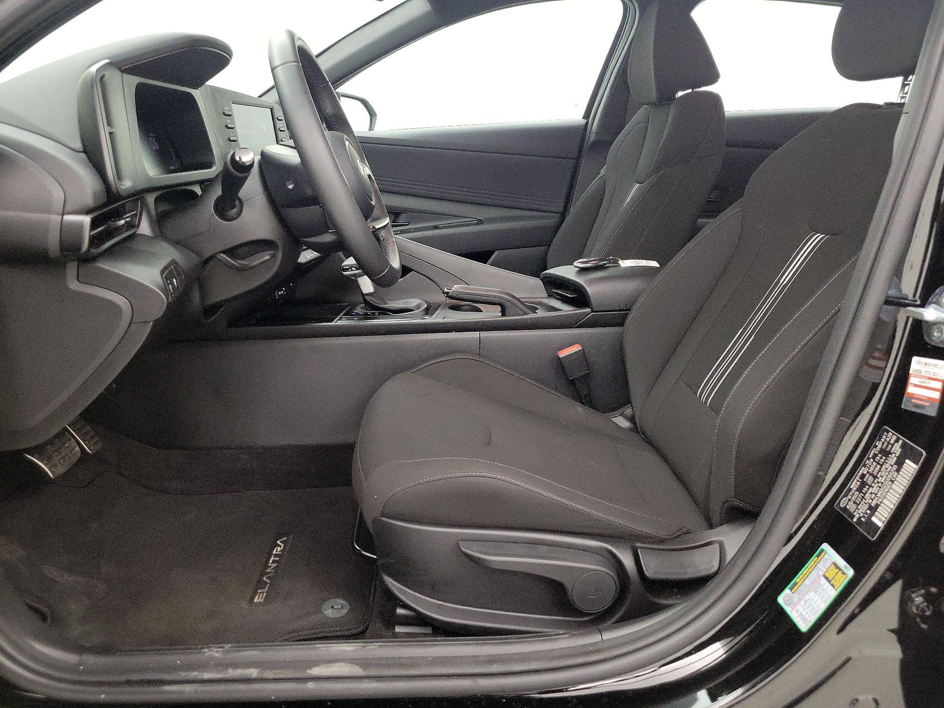 Thumbnail: 2025 Hyundai Elantra - 11