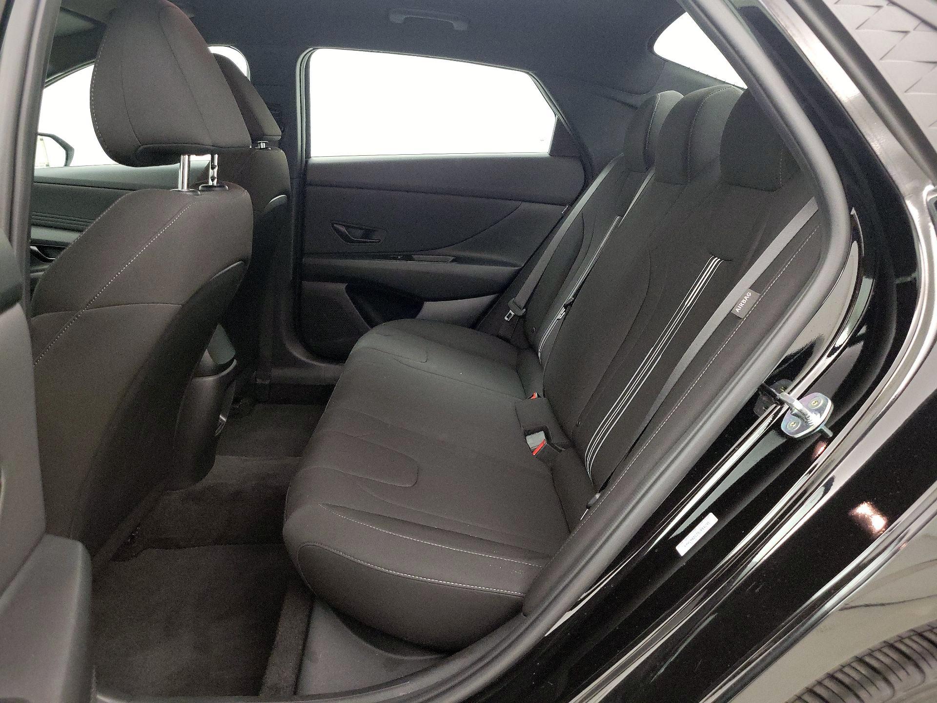 Thumbnail: 2025 Hyundai Elantra - 19