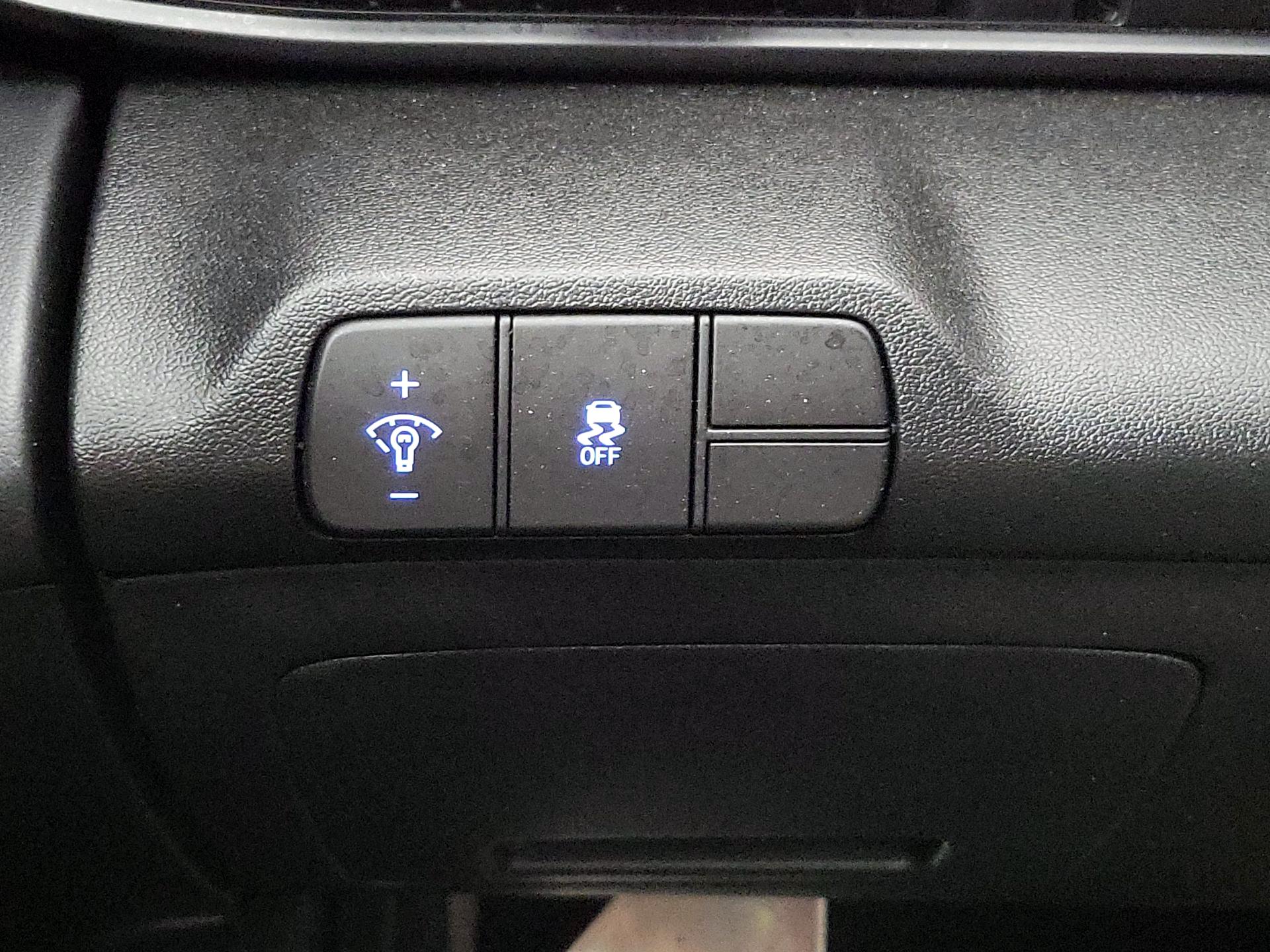 Thumbnail: 2025 Hyundai Elantra - 13