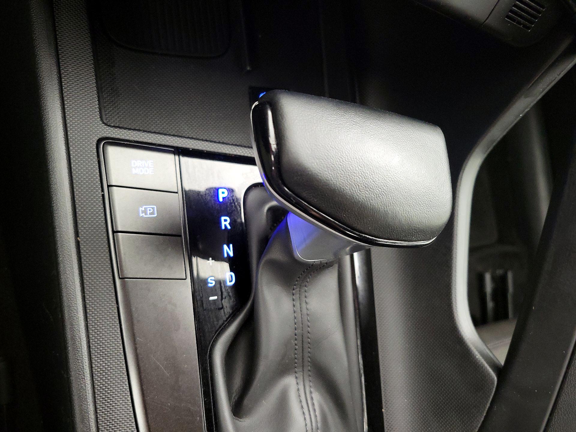 Thumbnail: 2025 Hyundai Elantra - 17