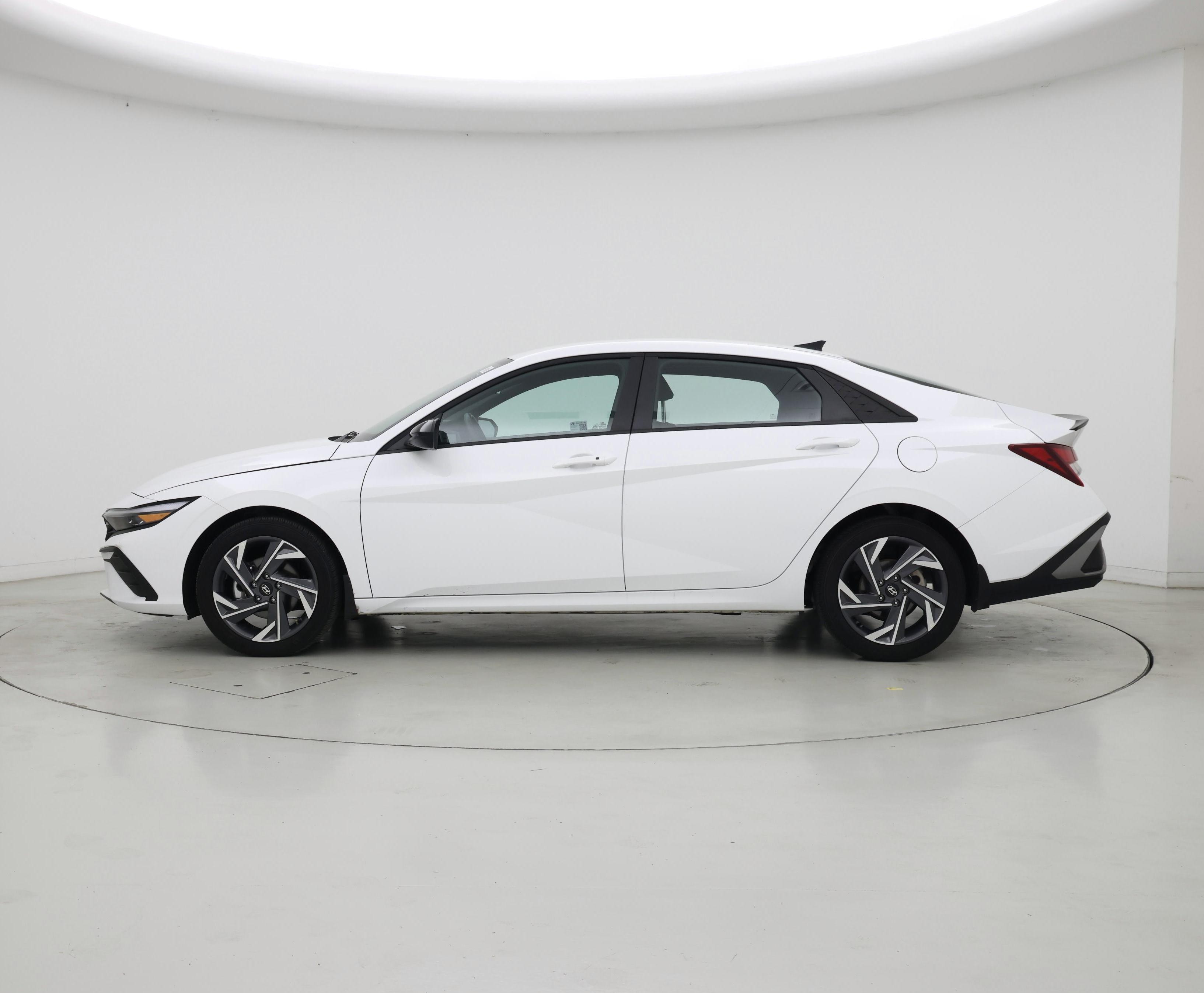 Thumbnail: 2025 Hyundai Elantra - 3