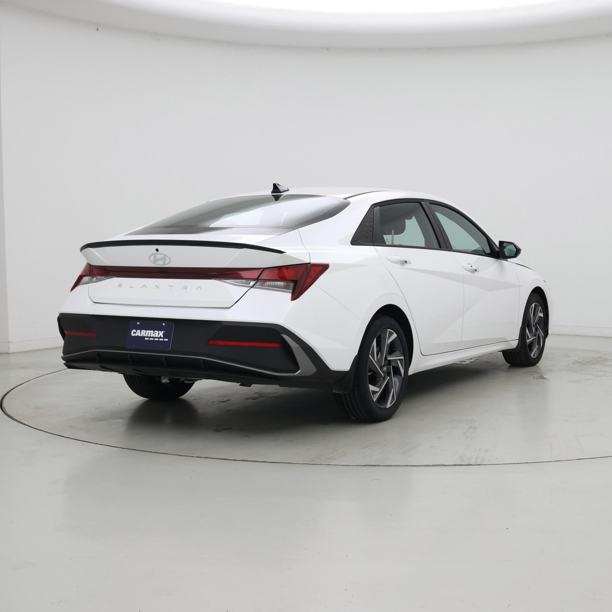 Thumbnail: 2025 Hyundai Elantra - 8