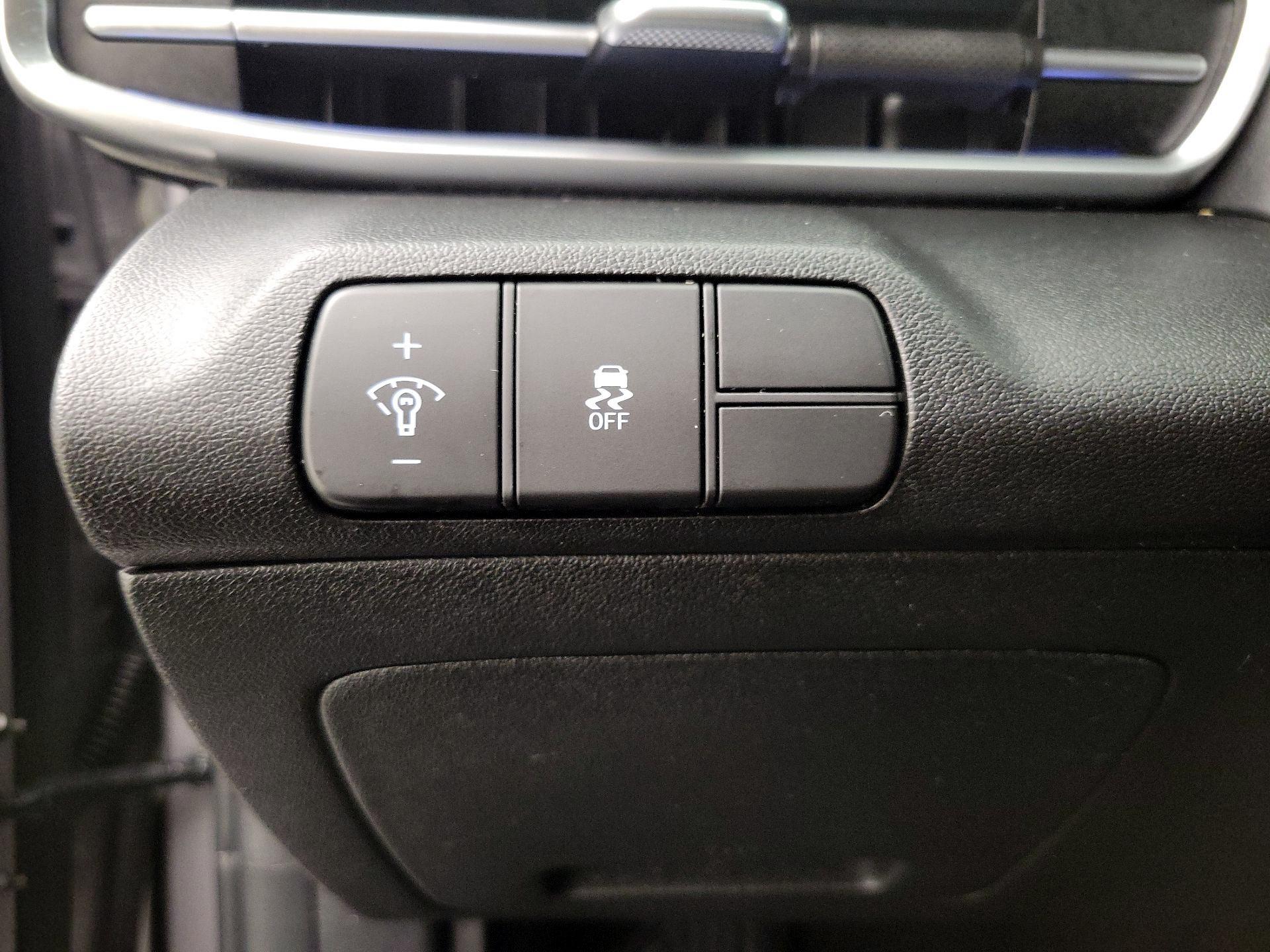 Thumbnail: 2025 Hyundai Elantra - 13