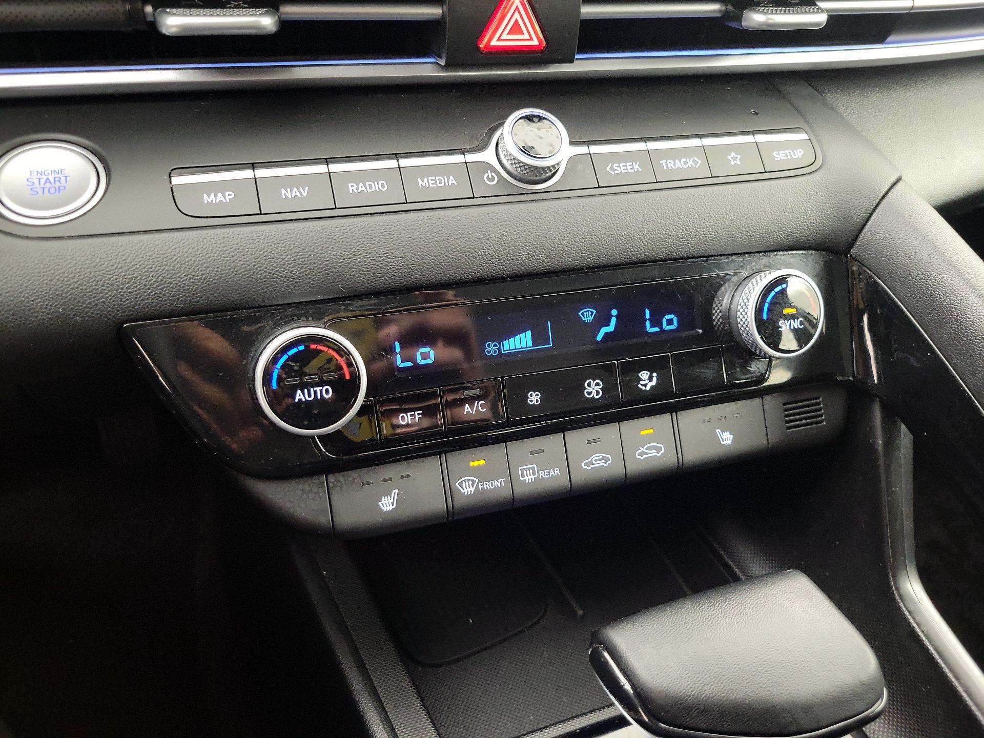 Thumbnail: 2025 Hyundai Elantra - 17