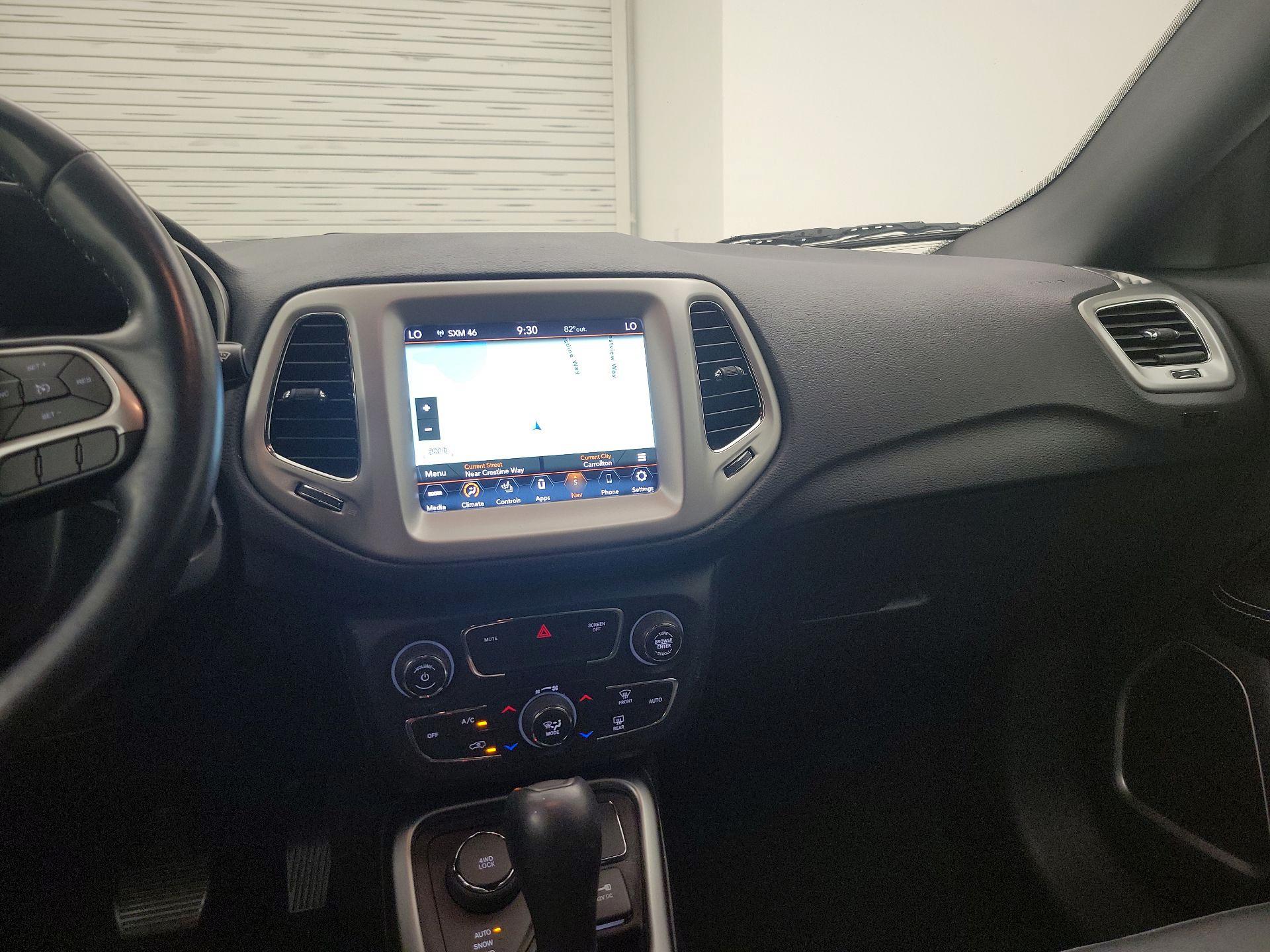 Thumbnail: 2021 Jeep Compass - 9