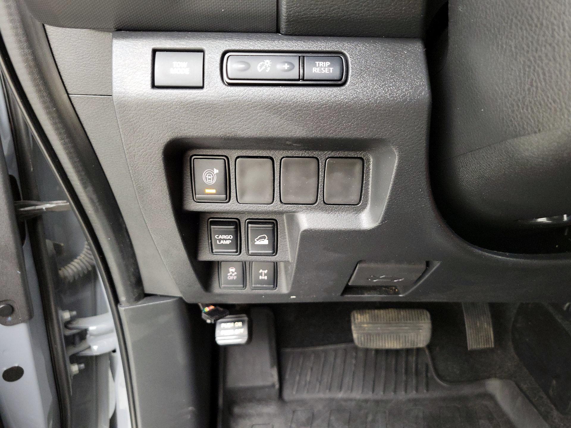 Thumbnail: 2022 Nissan Frontier - 13