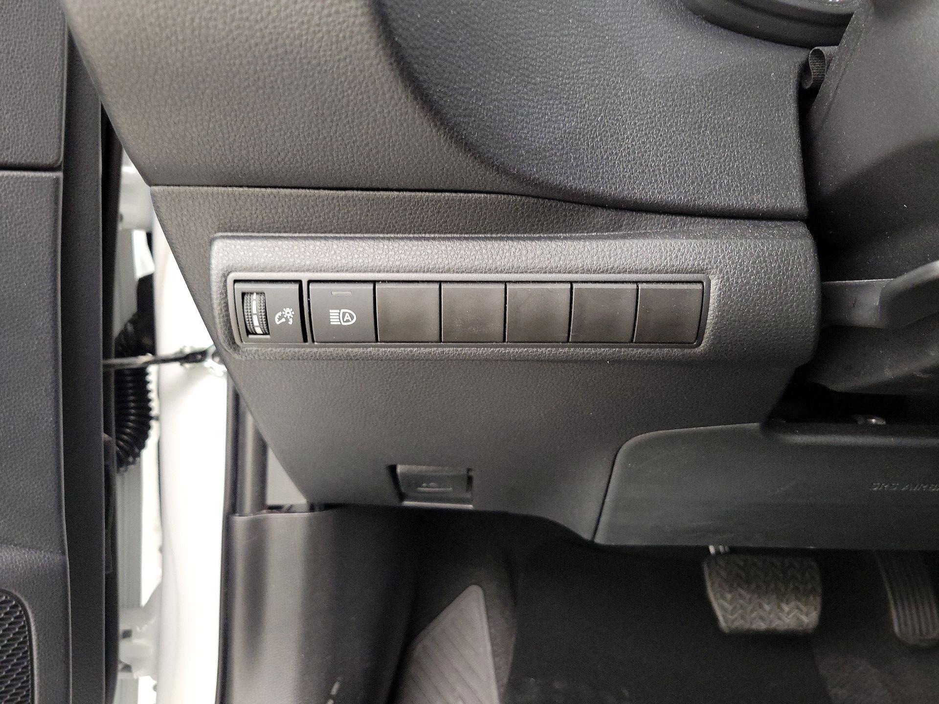 Thumbnail: 2025 Toyota Corolla - 13