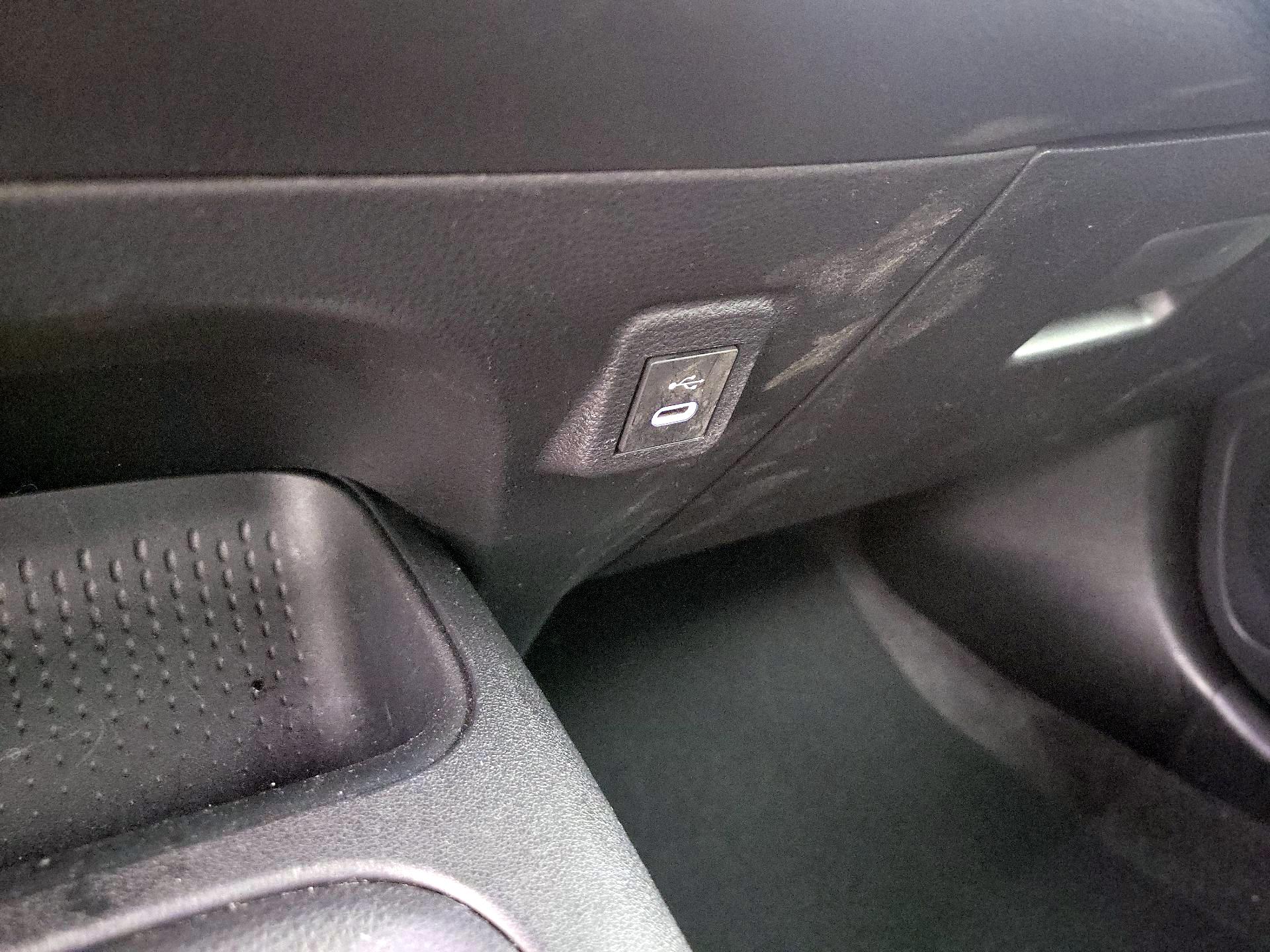 Thumbnail: 2025 Toyota Corolla - 18