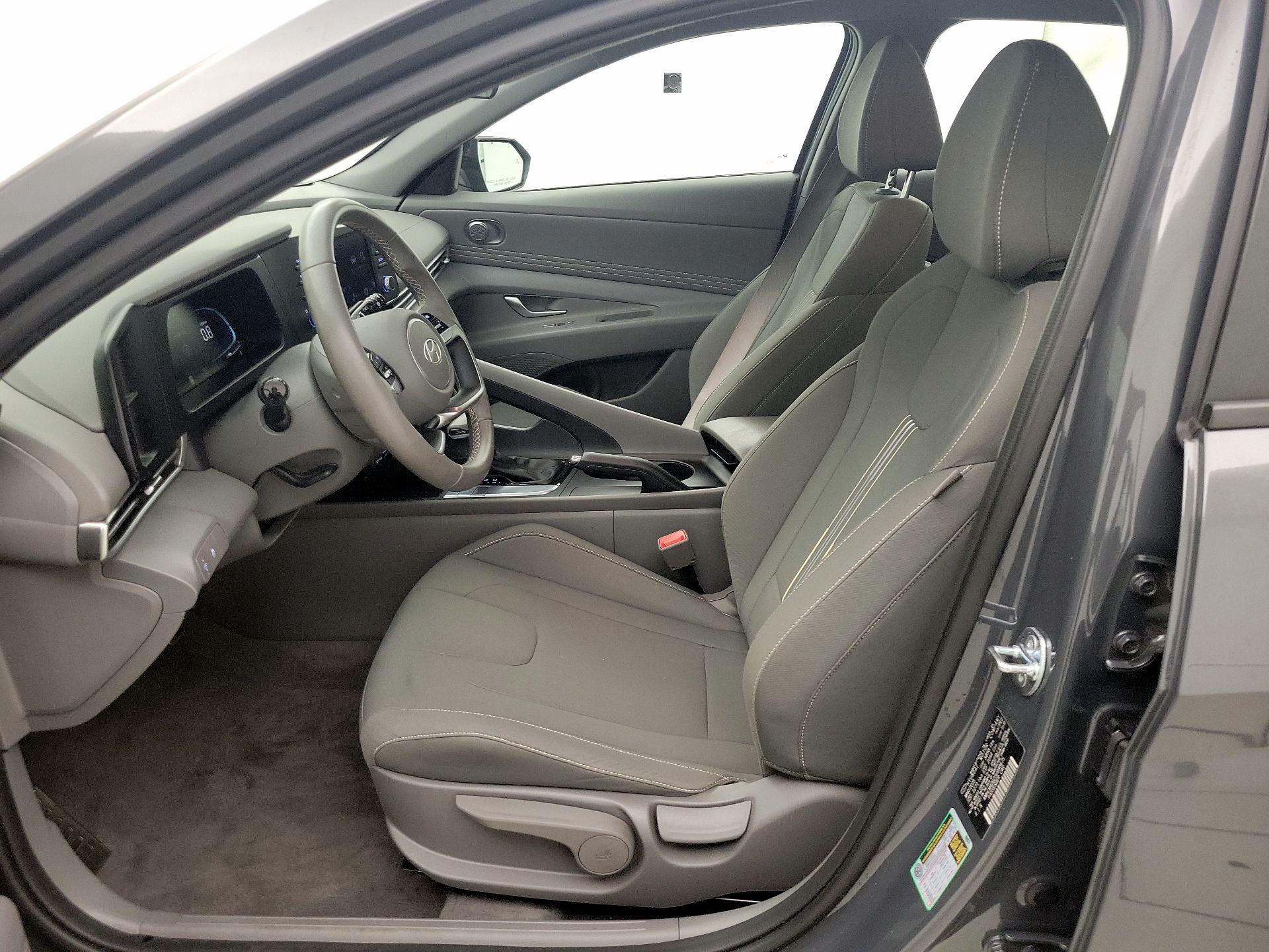 Thumbnail: 2025 Hyundai Elantra - 11