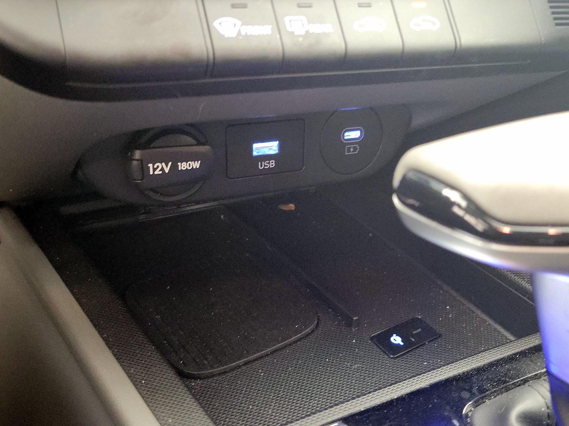 Thumbnail: 2025 Hyundai Elantra - 18