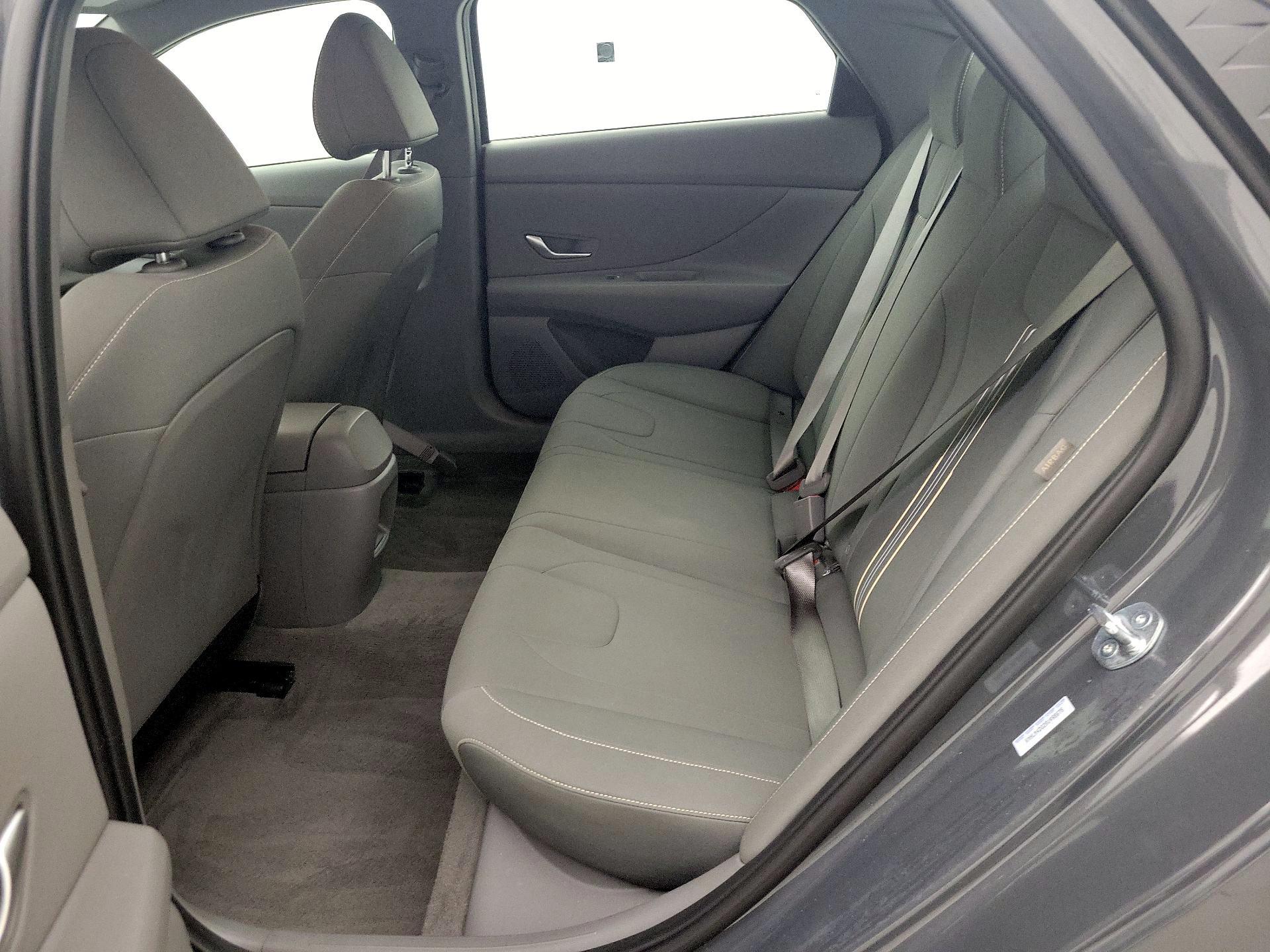 Thumbnail: 2025 Hyundai Elantra - 19