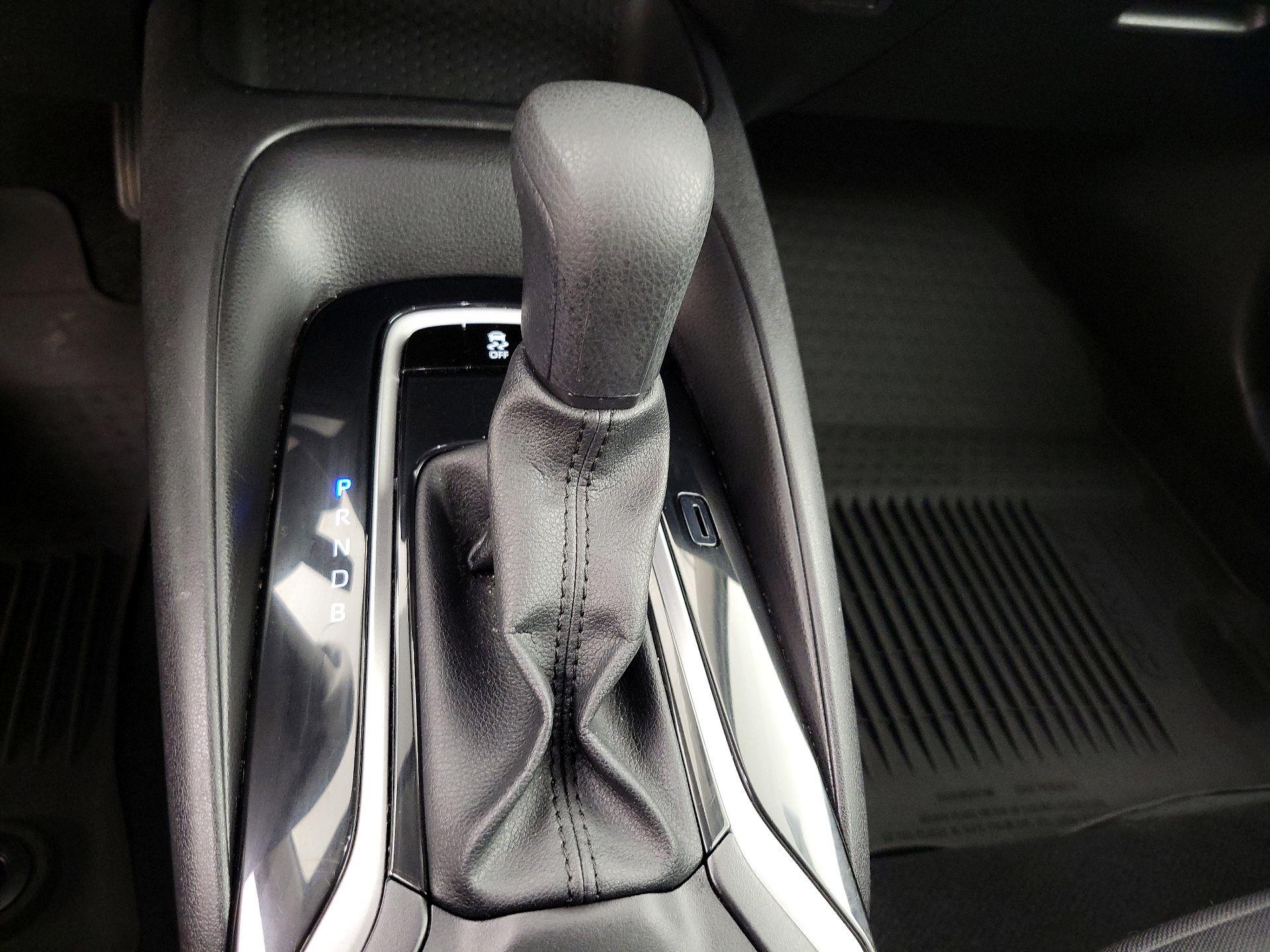 Thumbnail: 2025 Toyota Corolla - 17