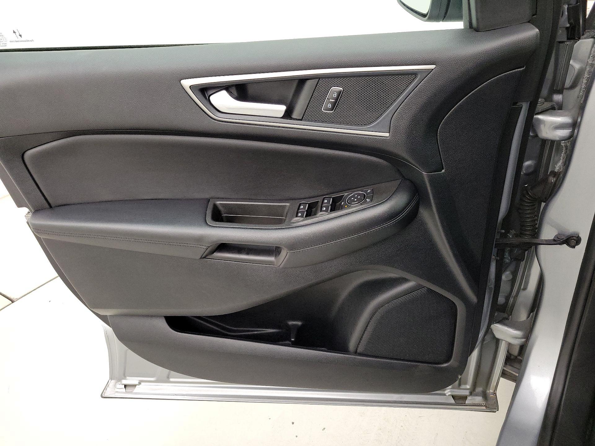 Thumbnail: 2022 Ford Edge - 12