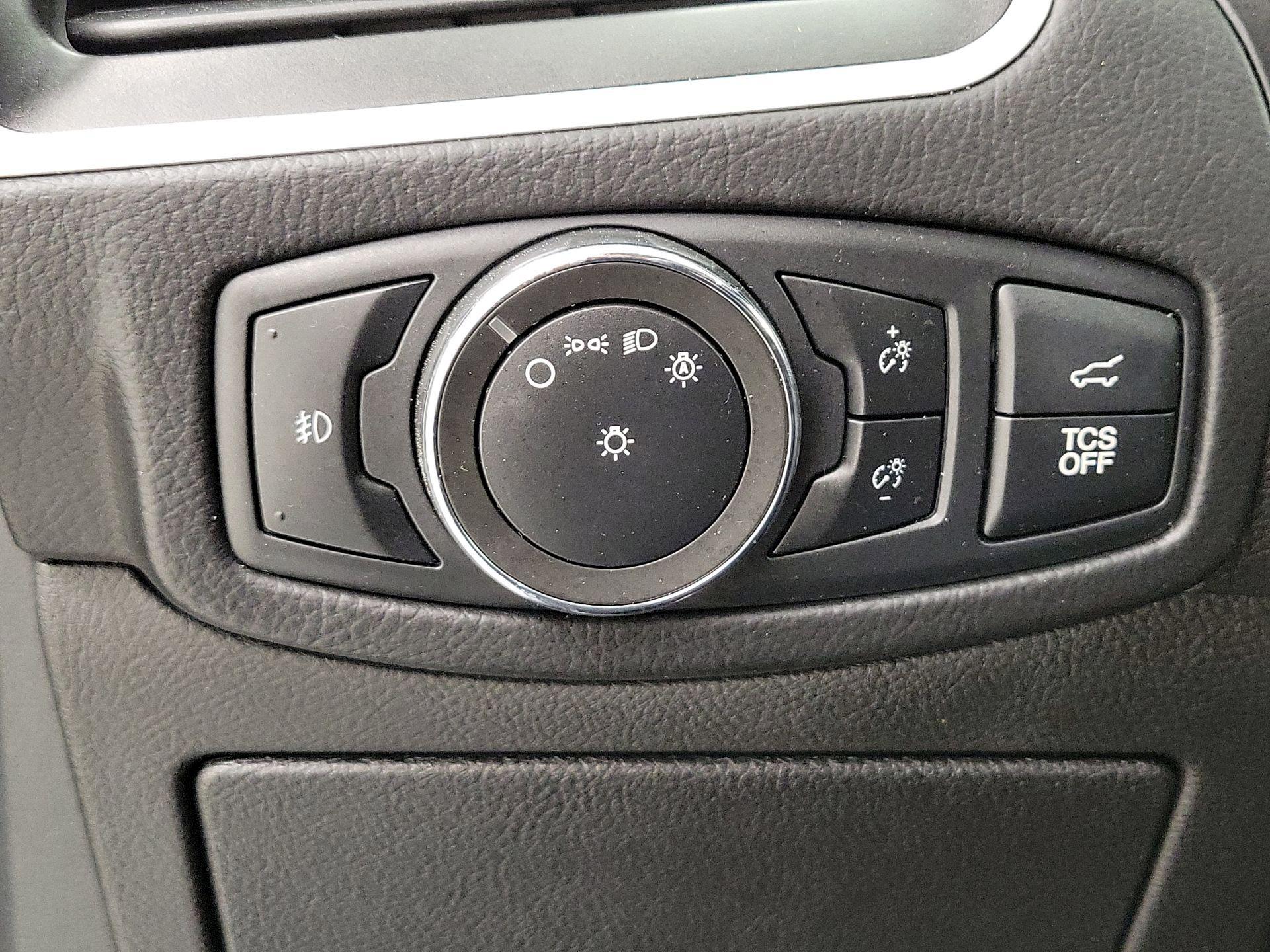 Thumbnail: 2022 Ford Edge - 13