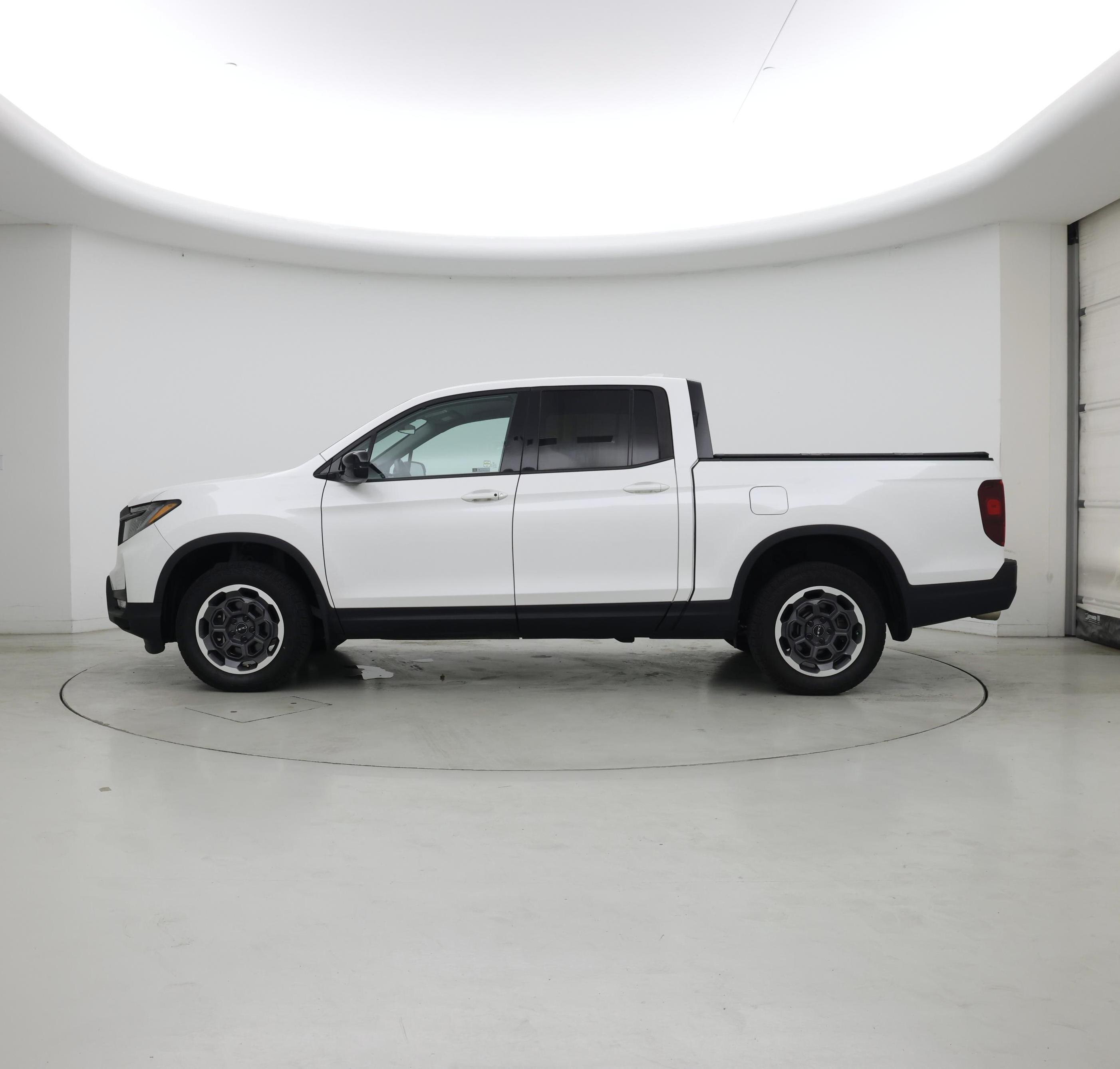 Thumbnail: 2024 Honda Ridgeline - 3