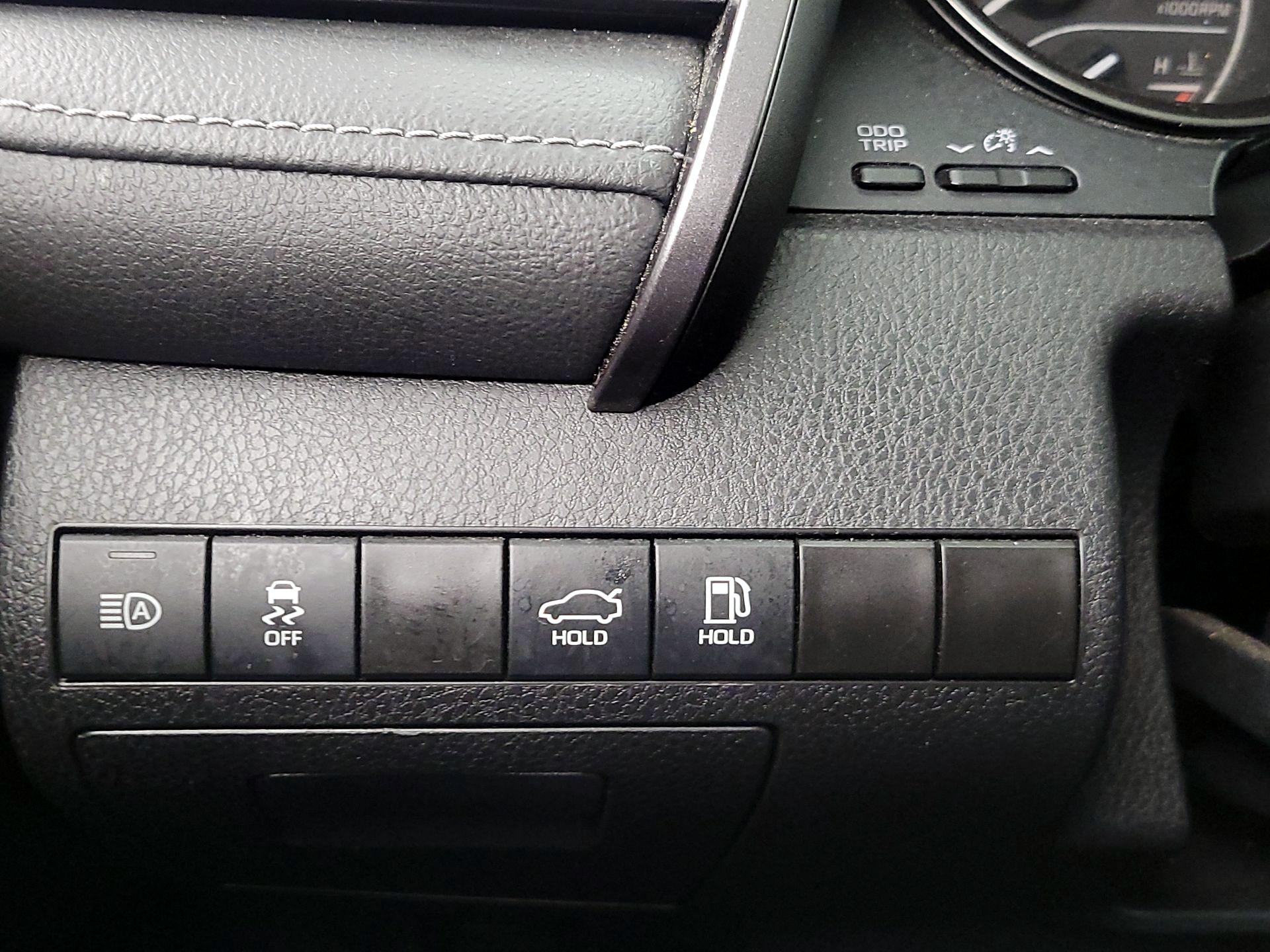 Thumbnail: 2023 Toyota Camry - 13