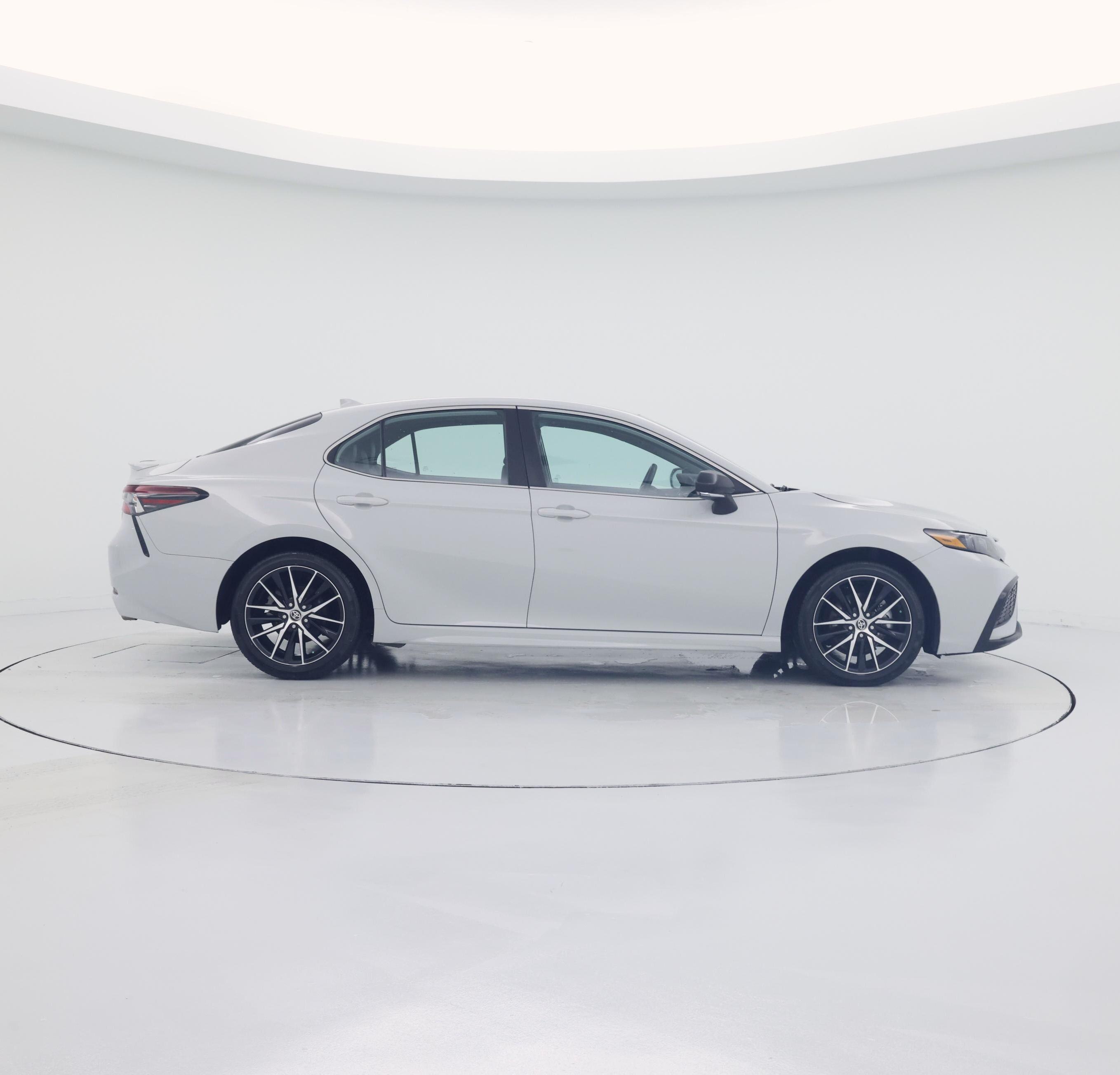 Thumbnail: 2023 Toyota Camry - 7