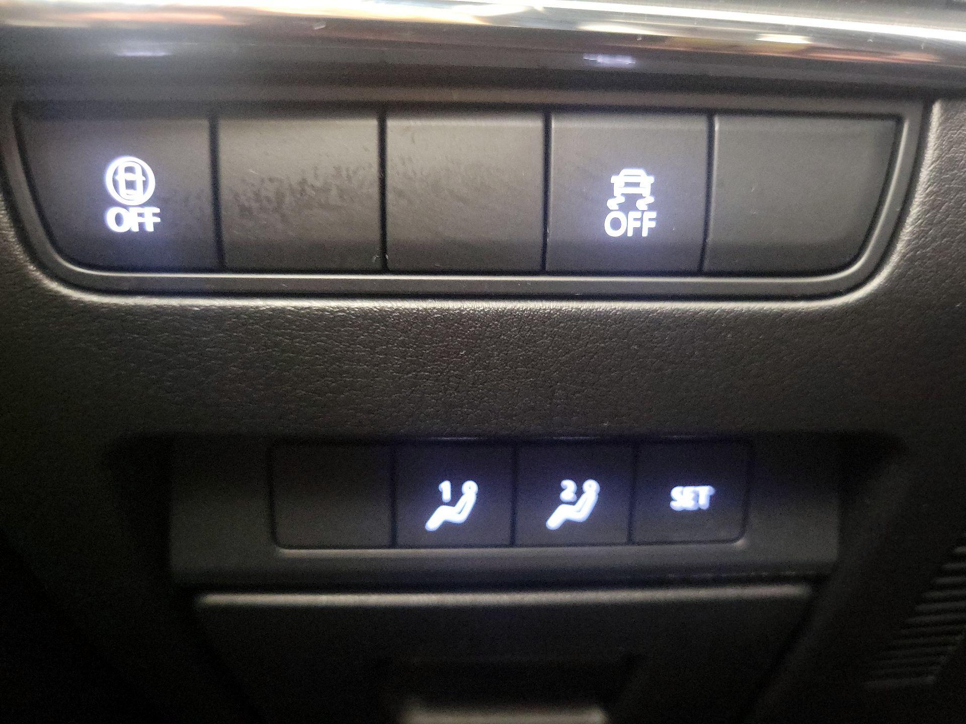 Thumbnail: 2021 Mazda Mazda3 - 13