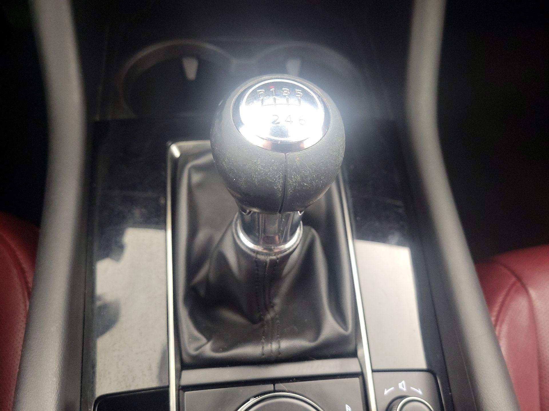 Thumbnail: 2021 Mazda Mazda3 - 17