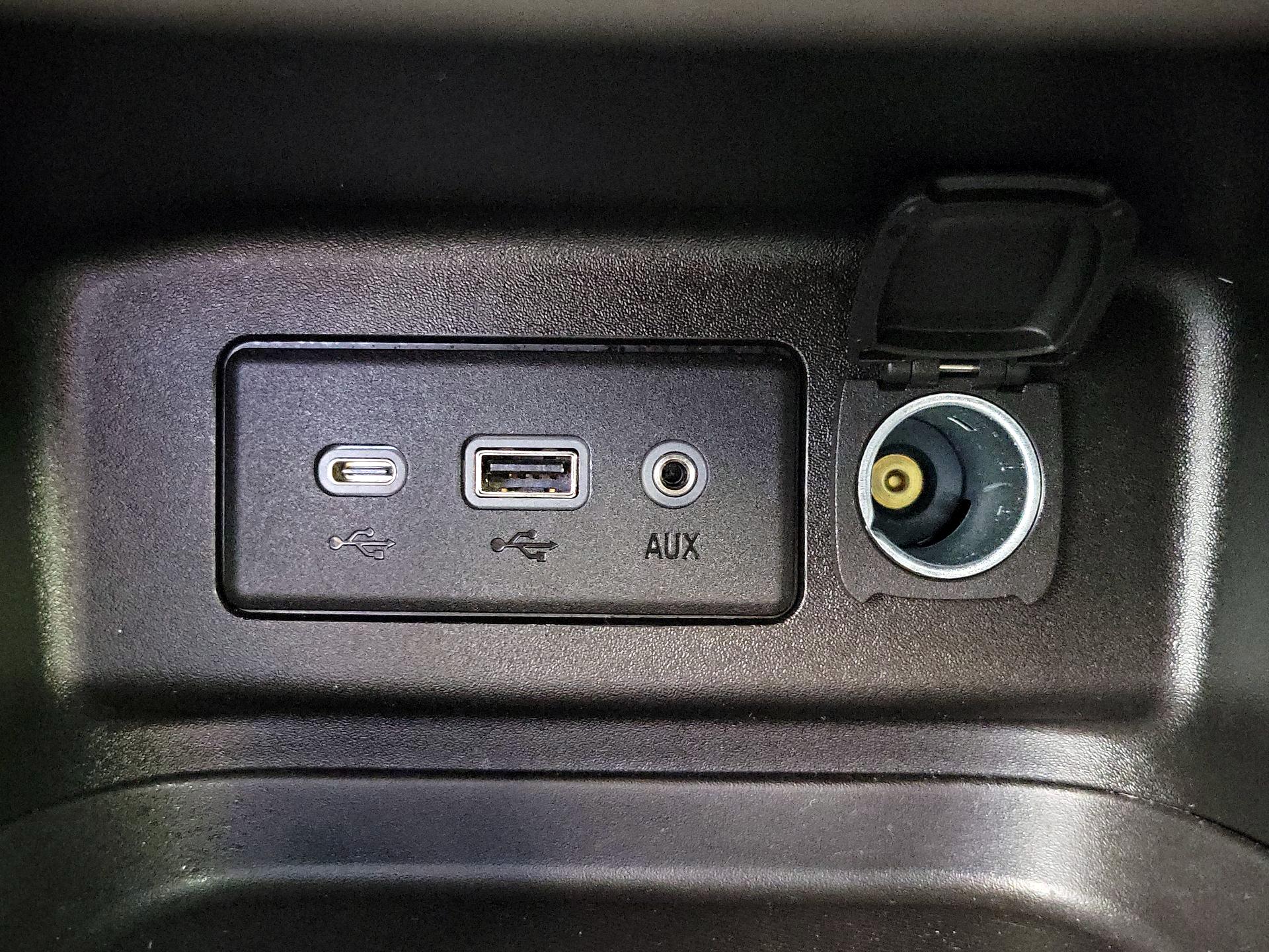 Thumbnail: 2021 Chevrolet Equinox - 18