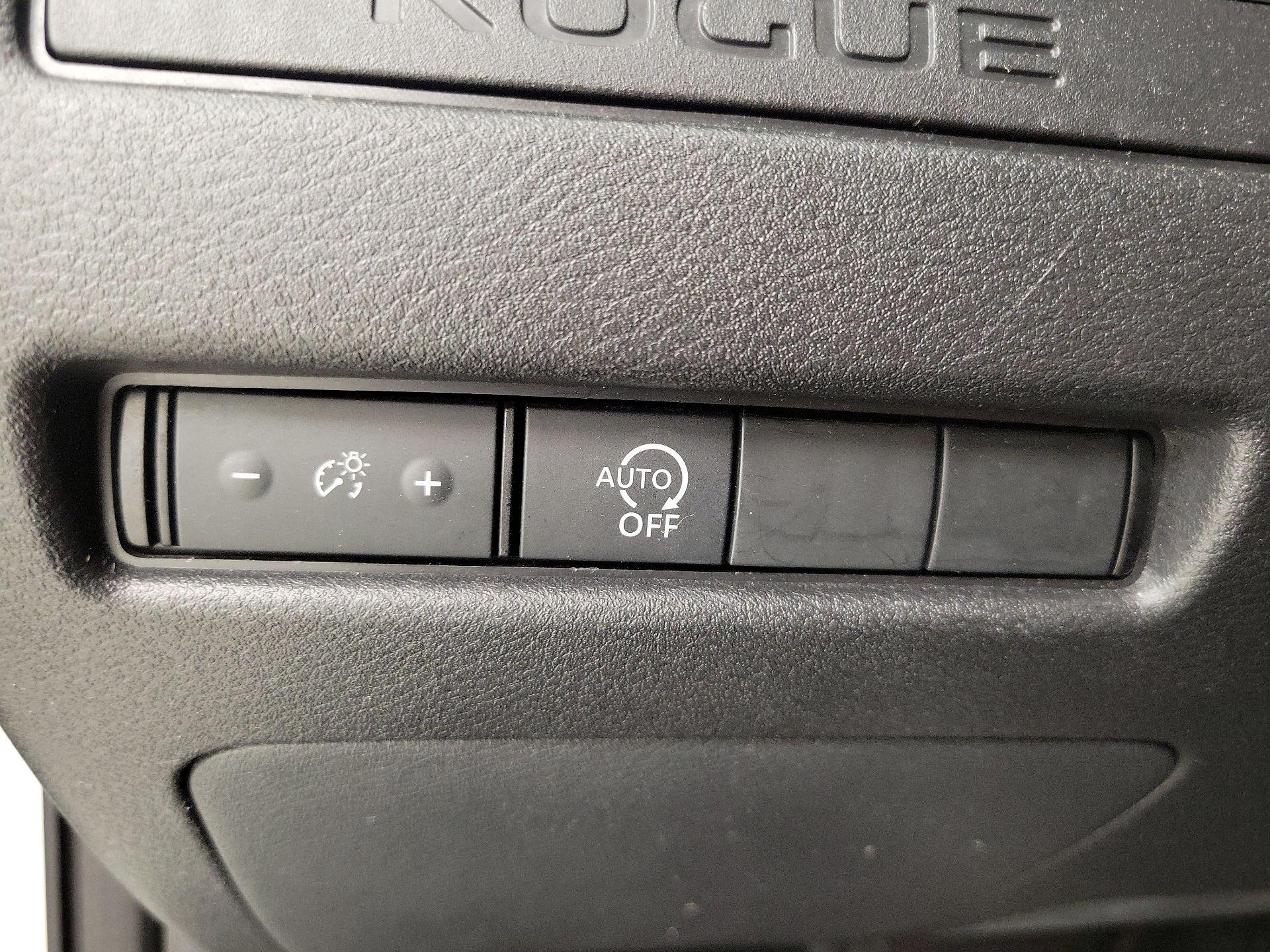 Thumbnail: 2023 Nissan Rogue - 13