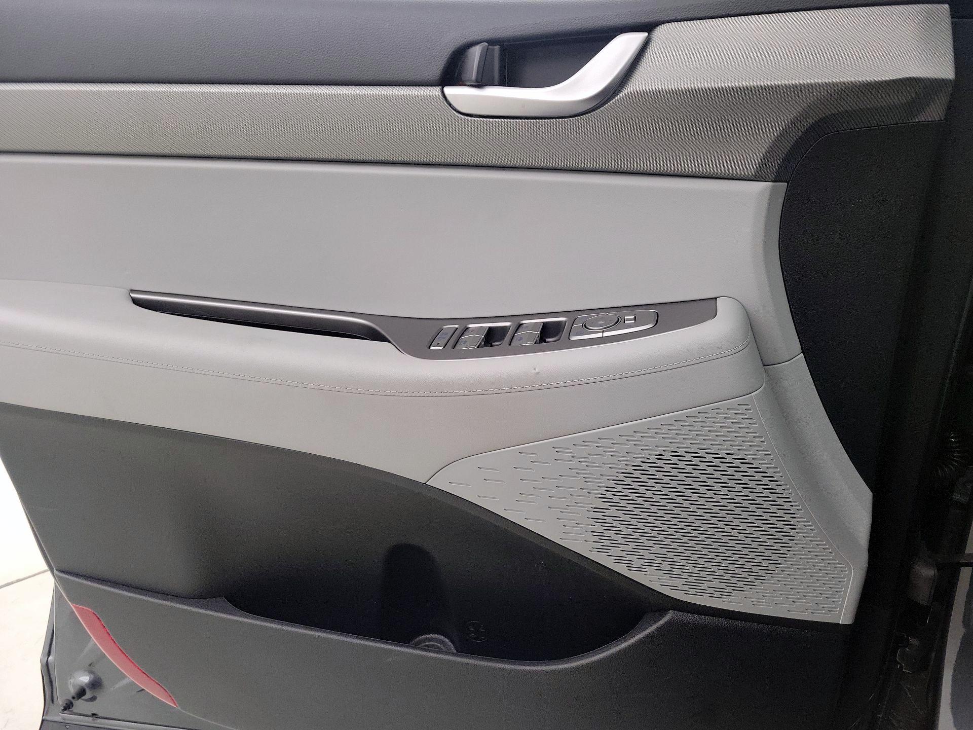 Thumbnail: 2025 Hyundai Palisade - 12