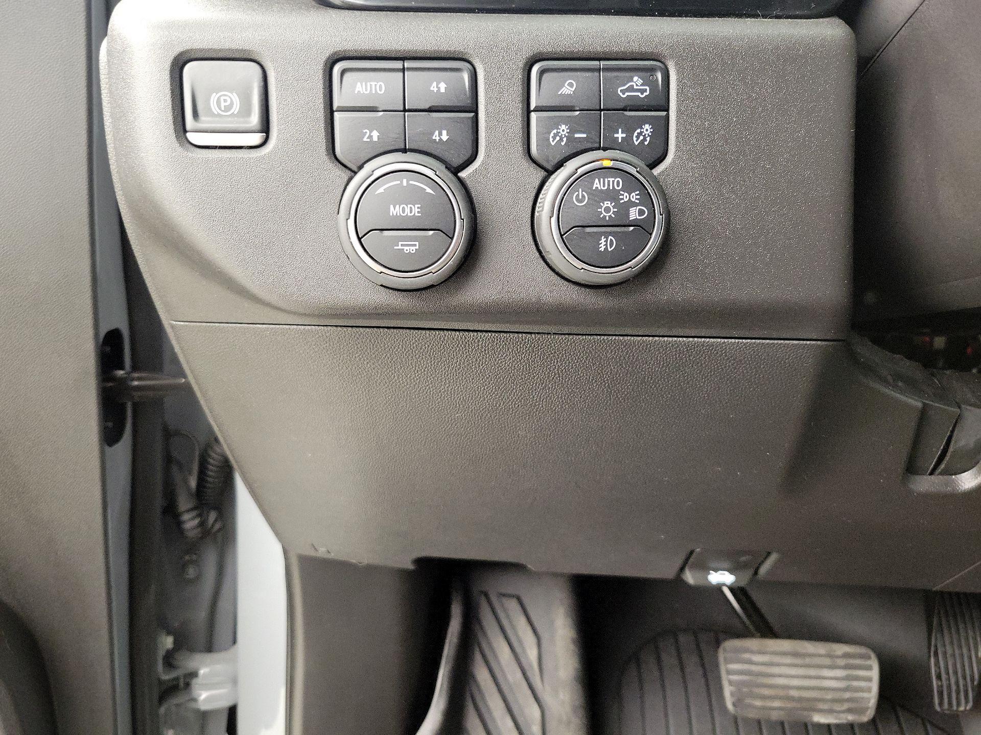 Thumbnail: 2024 Chevrolet Silverado 1500 - 13