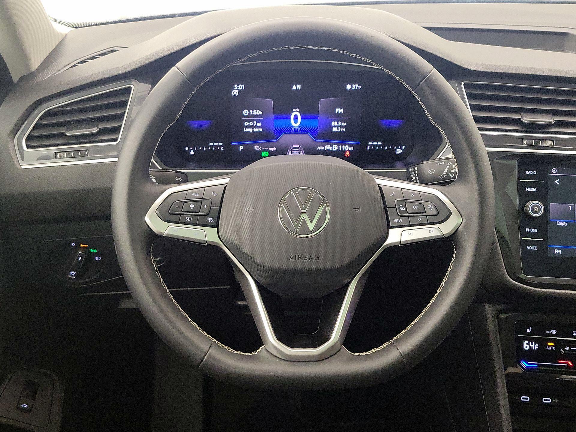 Thumbnail: 2024 Volkswagen Tiguan - 10