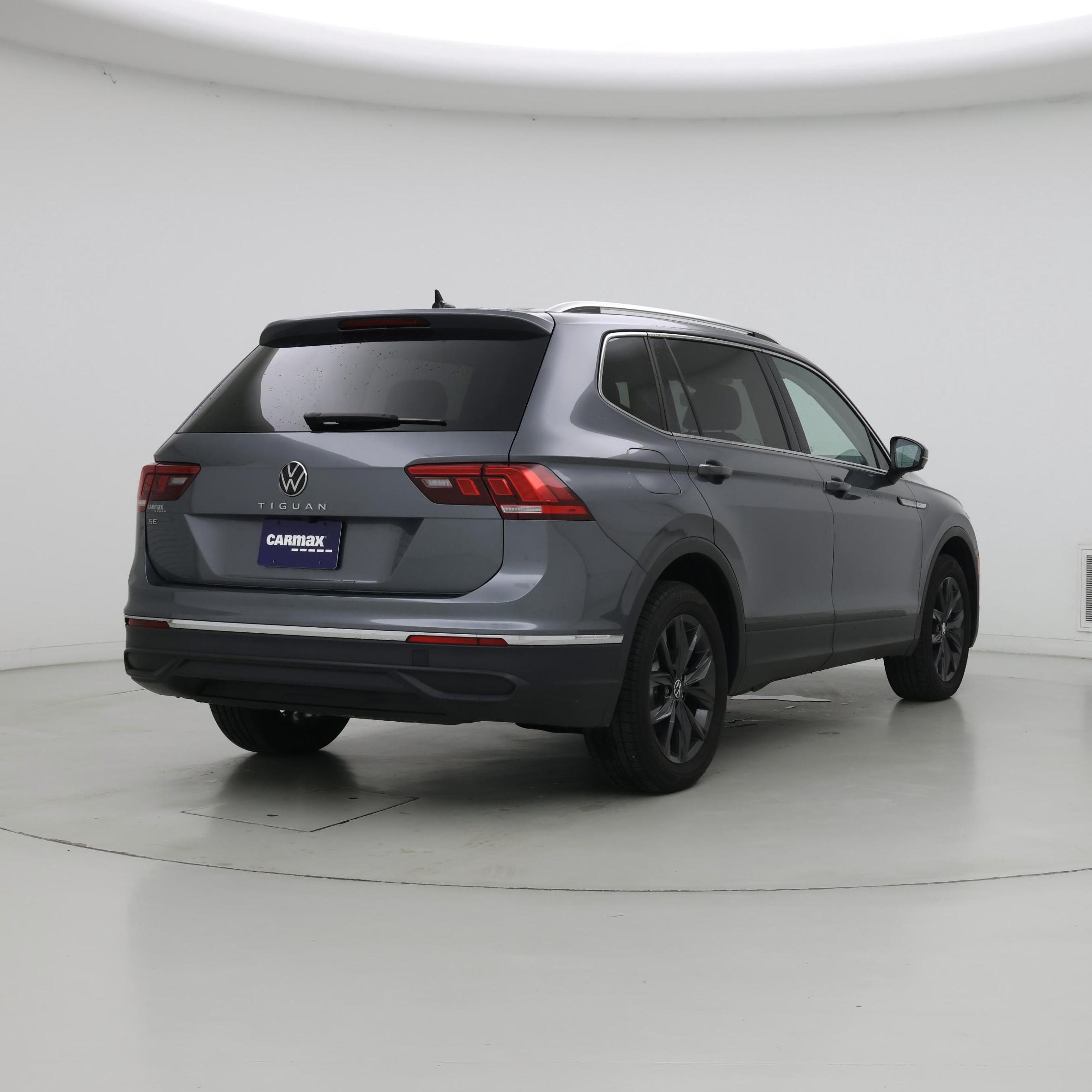 Thumbnail: 2024 Volkswagen Tiguan - 8