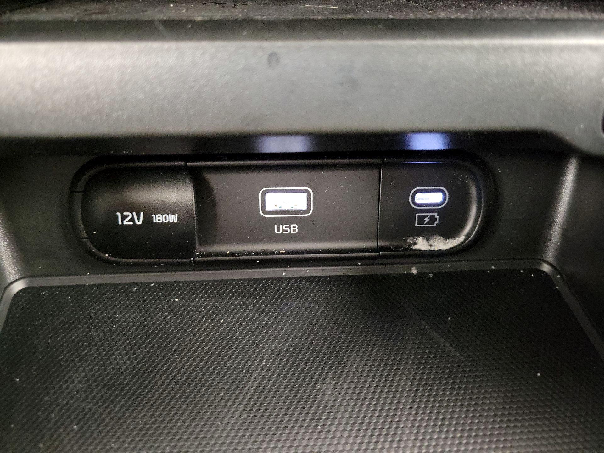 Thumbnail: 2025 Kia Soul - 19