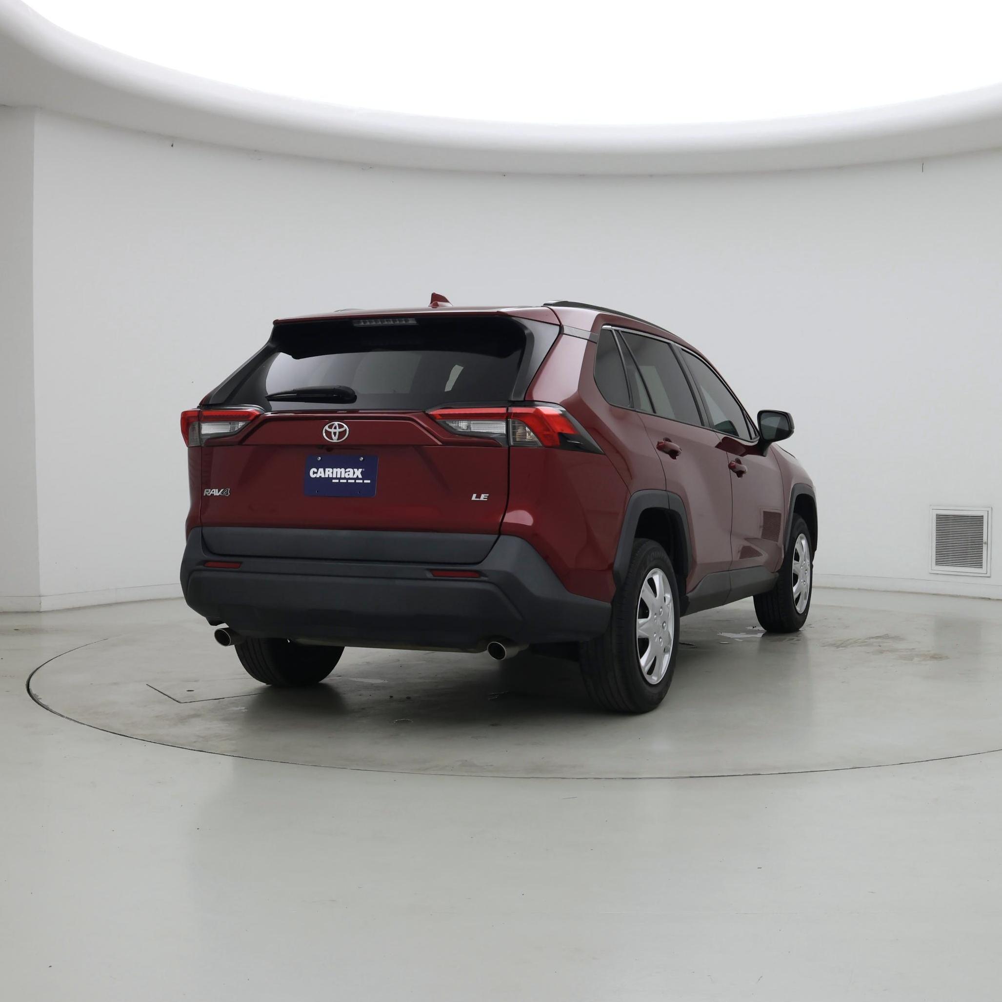 Thumbnail: 2021 Toyota RAV4 - 8