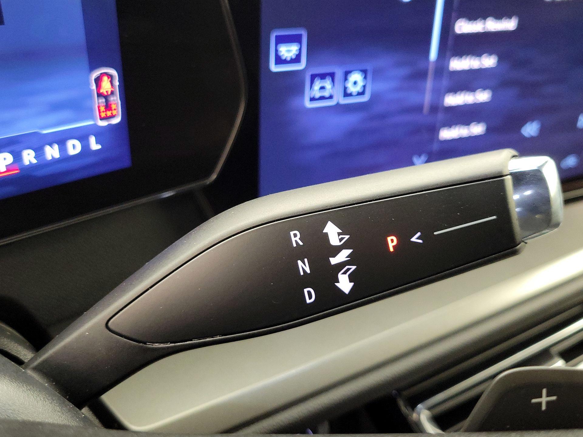 Thumbnail: 2025 Chevrolet Traverse - 18