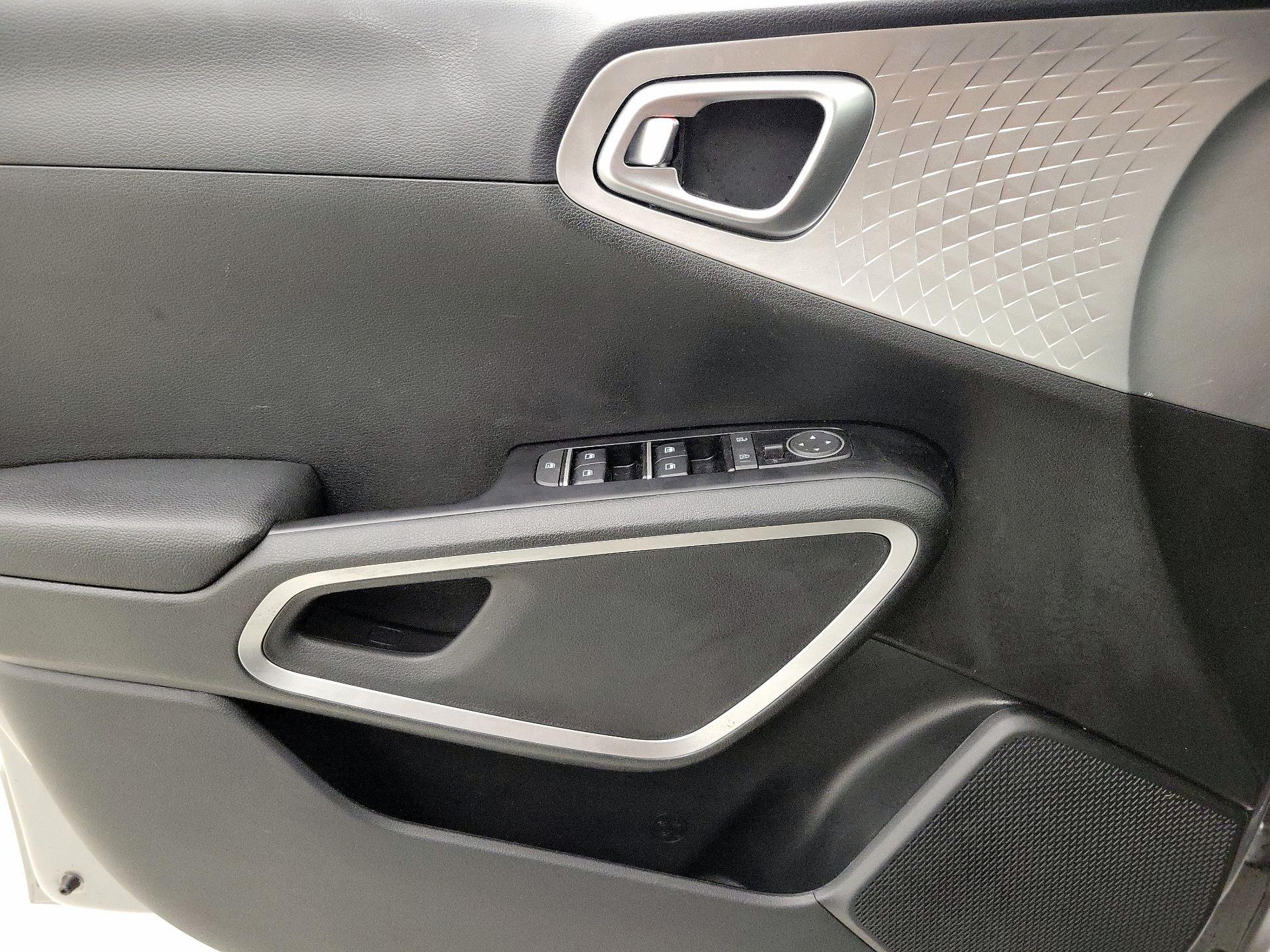 Thumbnail: 2025 Kia Soul - 12