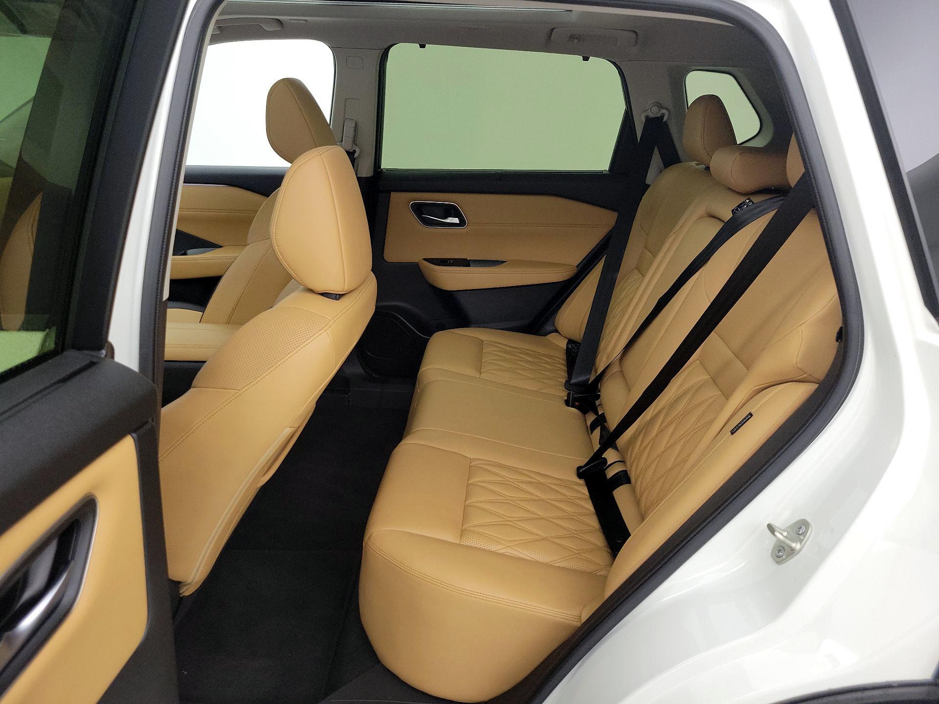 Thumbnail: 2023 Nissan Rogue - 19