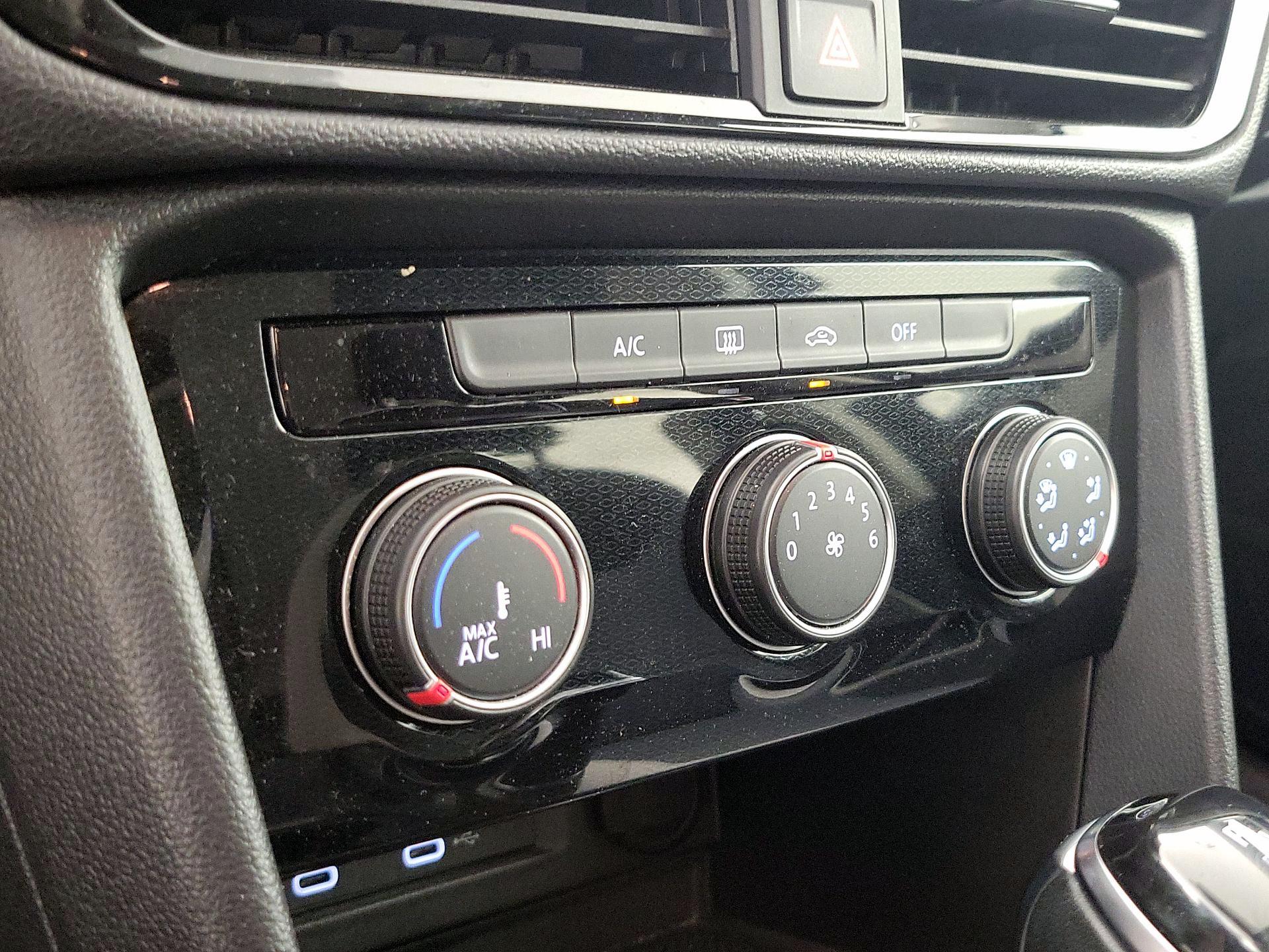 Thumbnail: 2025 Volkswagen Taos - 16