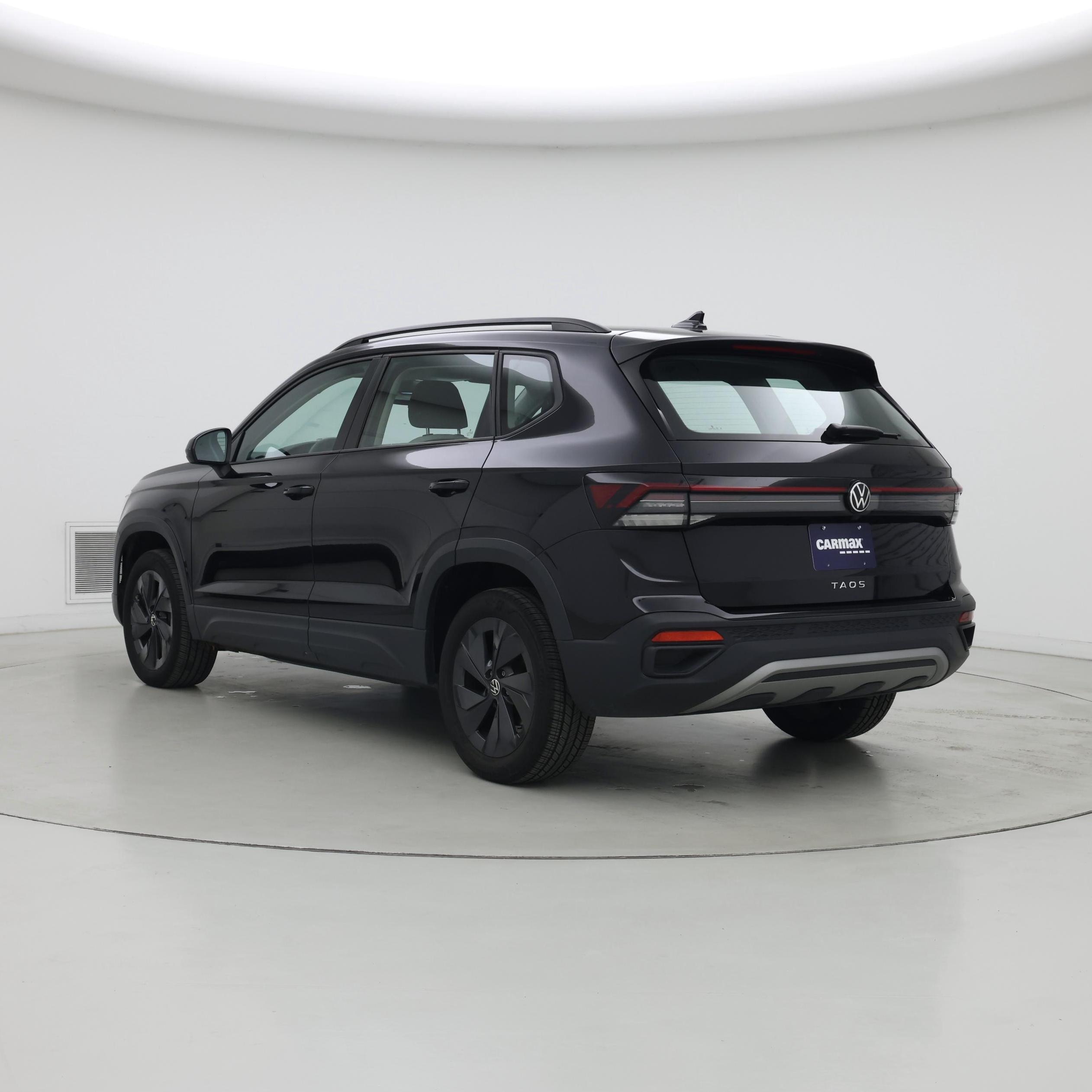 Thumbnail: 2025 Volkswagen Taos - 2