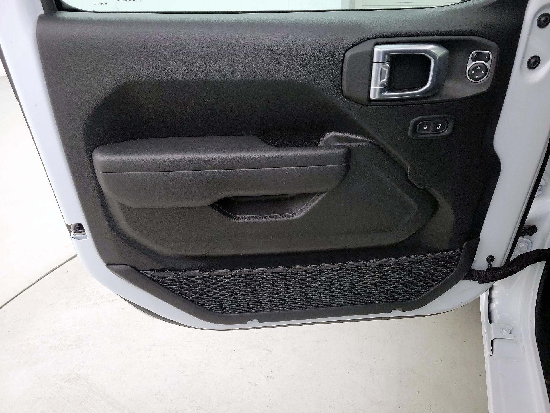 Thumbnail: 2025 Jeep Wrangler - 12