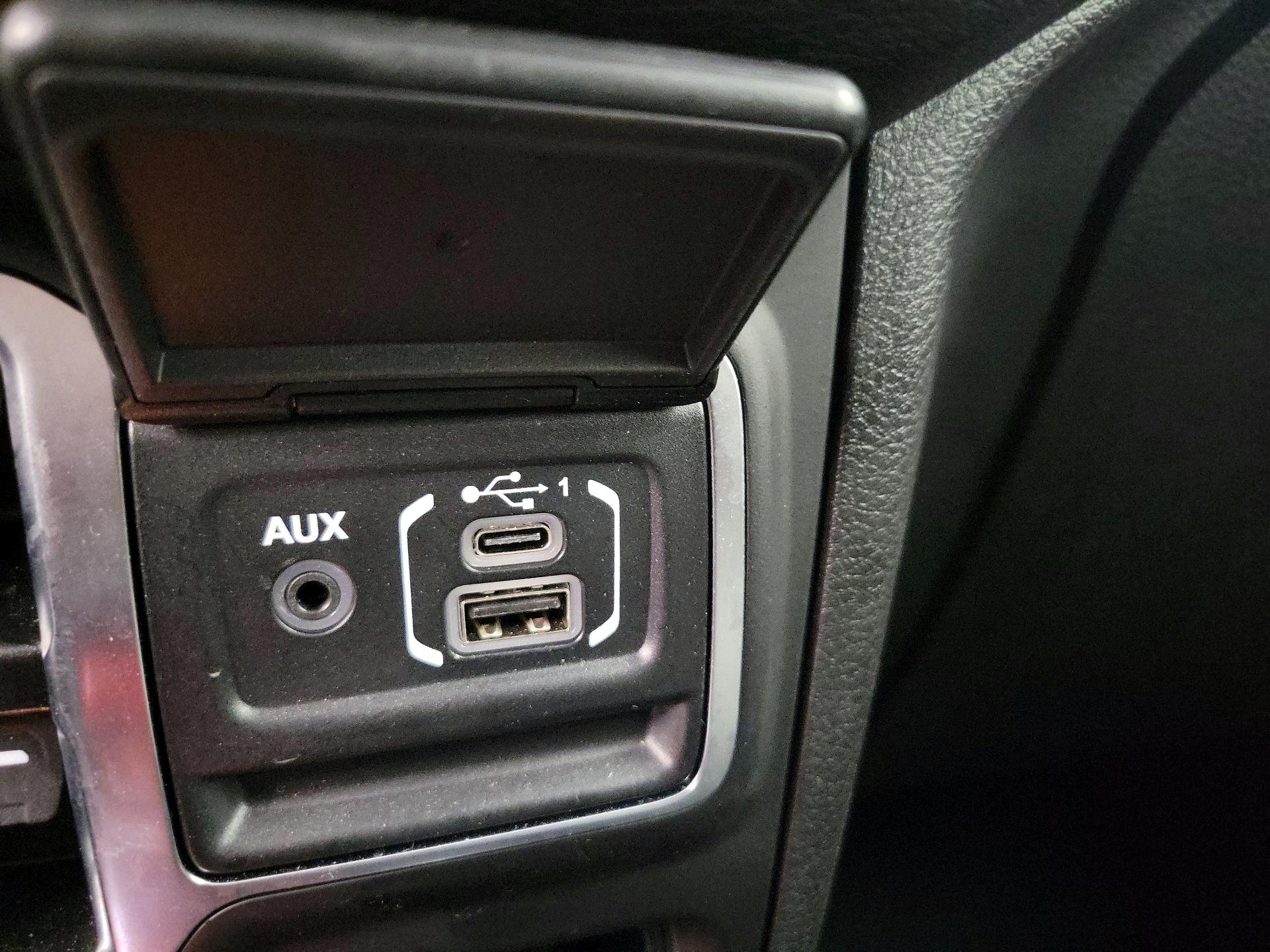 Thumbnail: 2025 Jeep Wrangler - 18