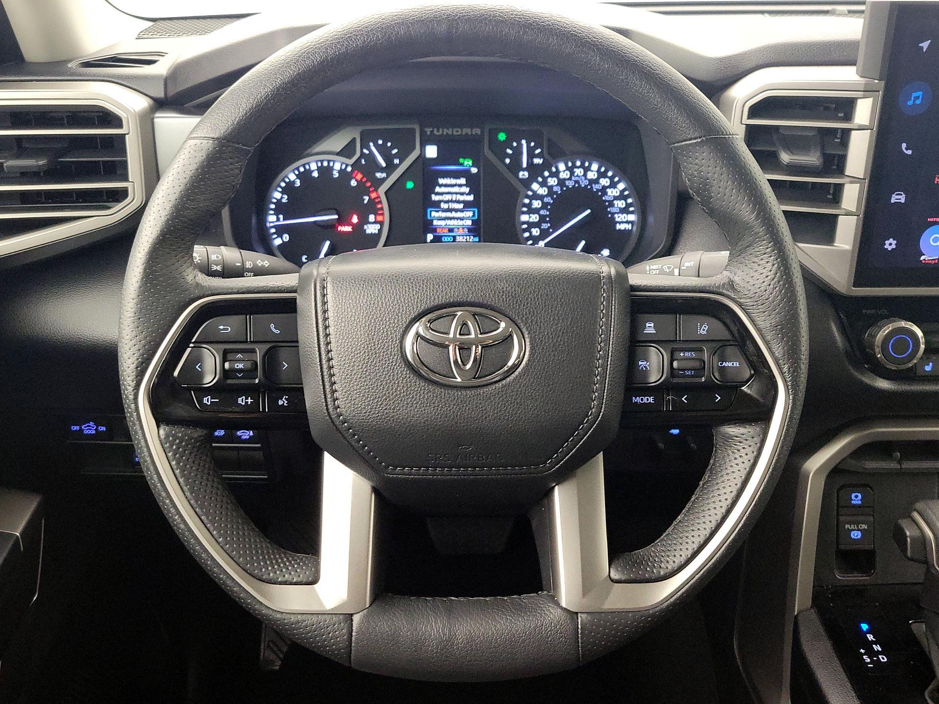 Thumbnail: 2022 Toyota Tundra - 10