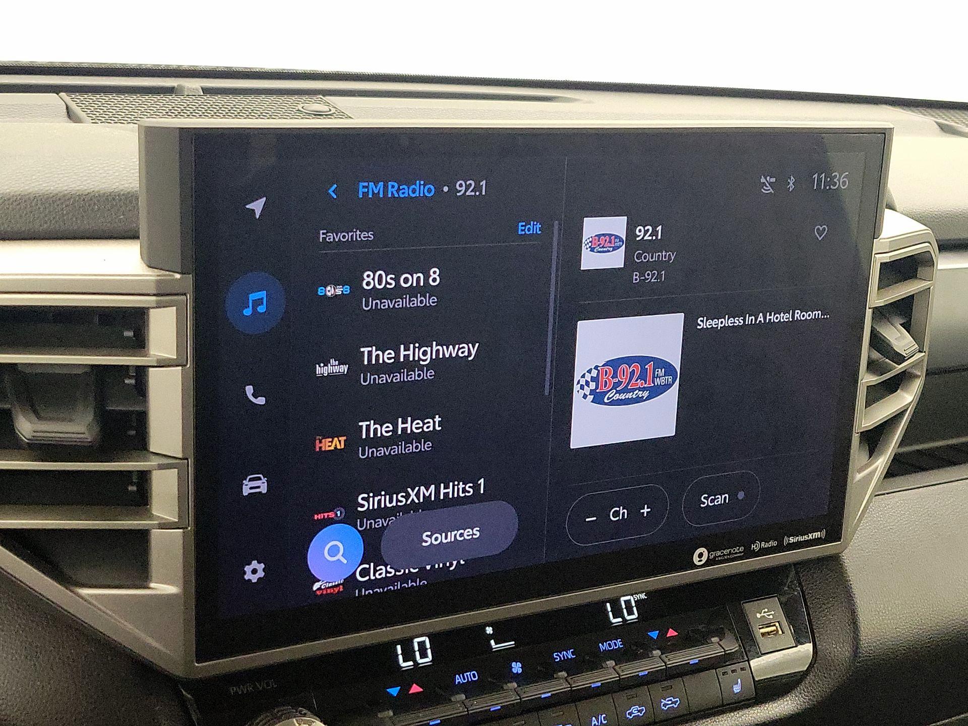 Thumbnail: 2022 Toyota Tundra - 15