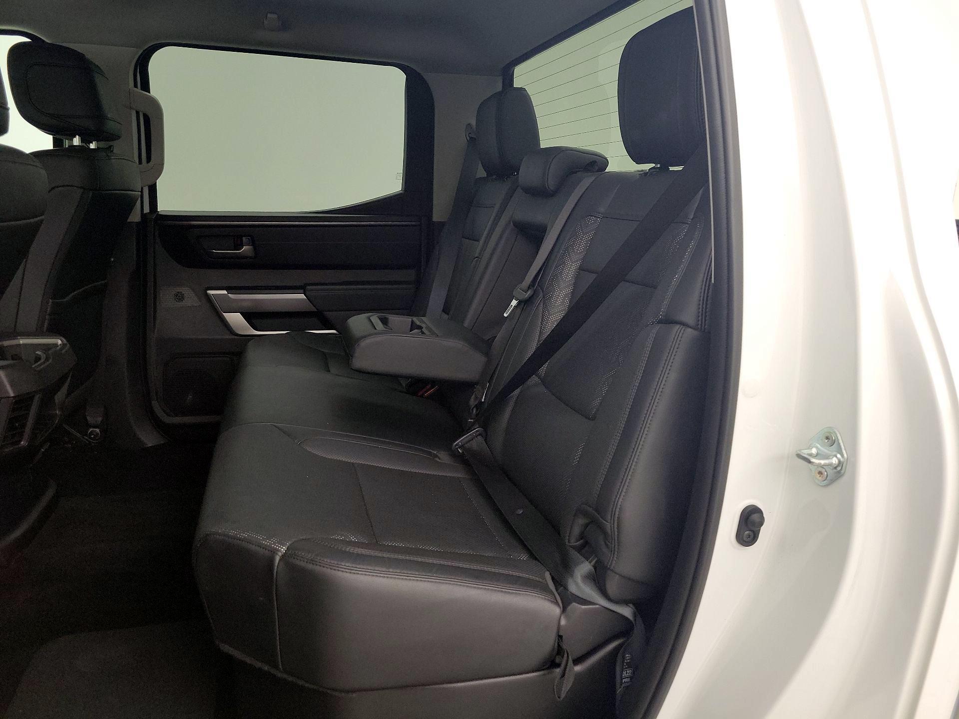 Thumbnail: 2022 Toyota Tundra - 19