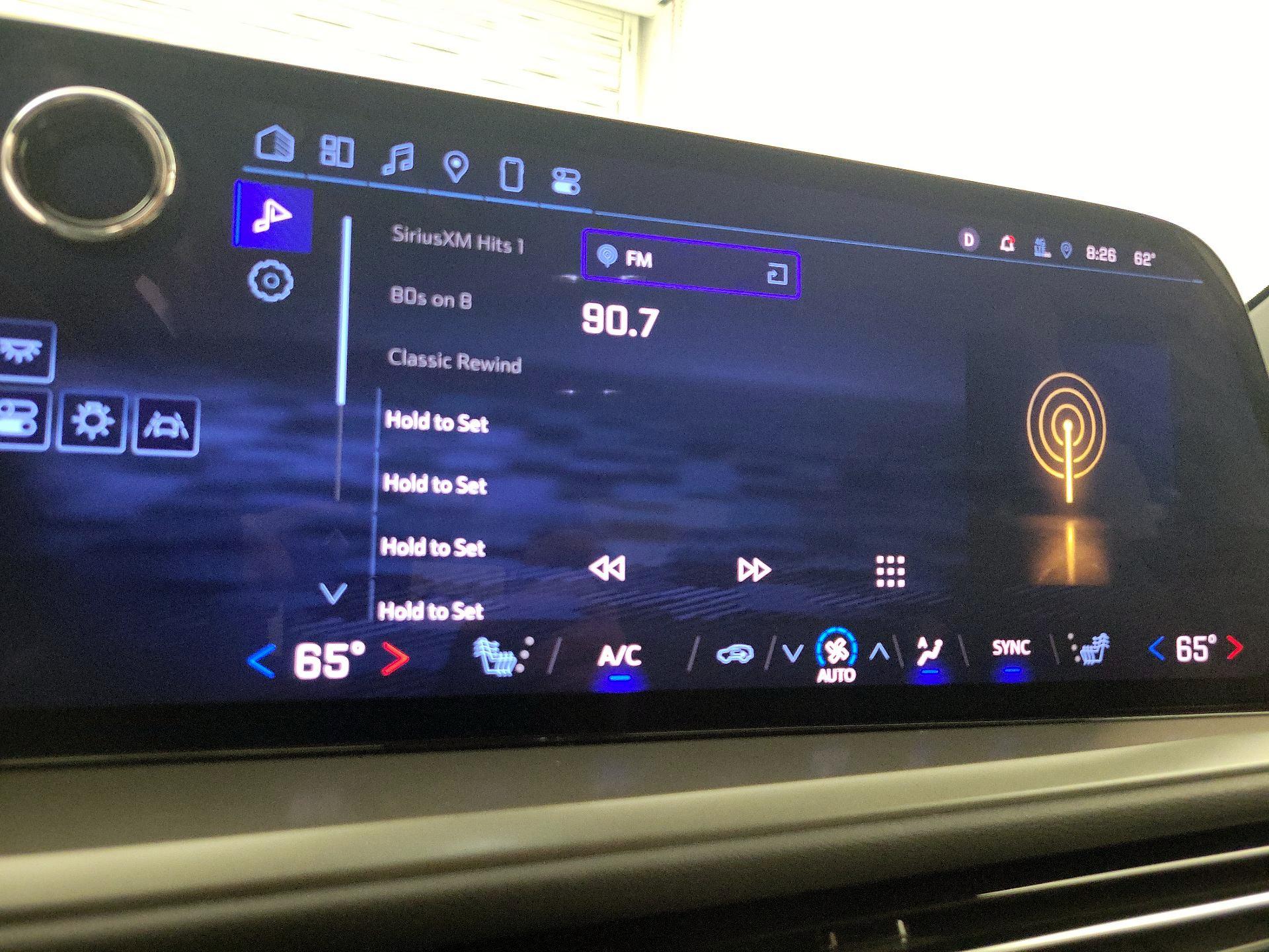 Thumbnail: 2024 Chevrolet Traverse - 15