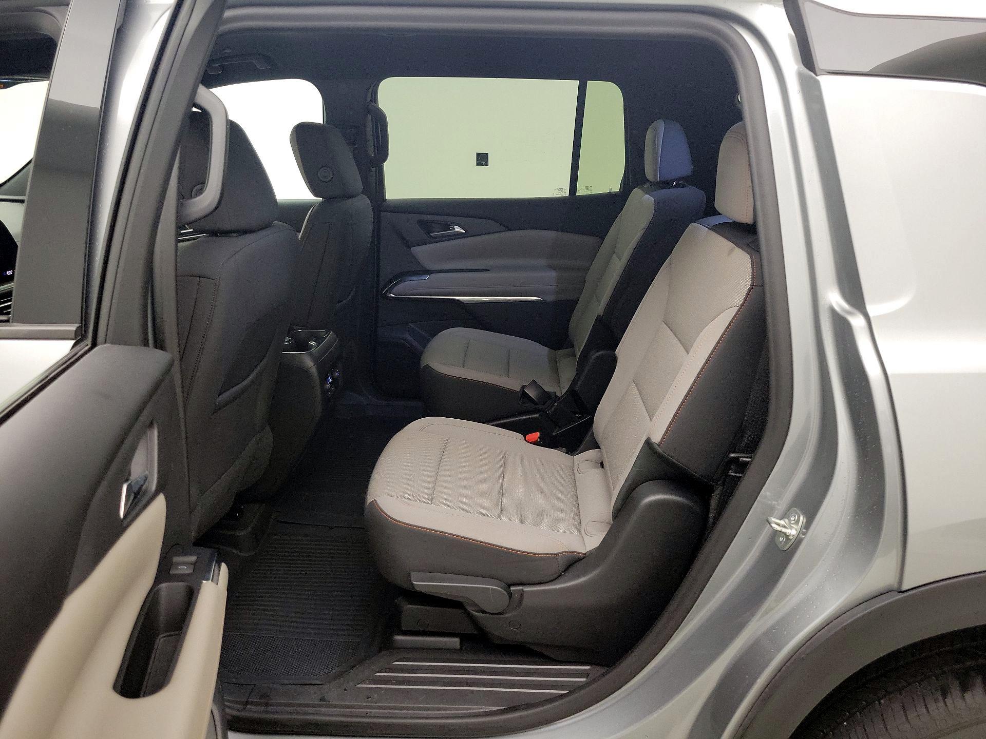 Thumbnail: 2024 Chevrolet Traverse - 19